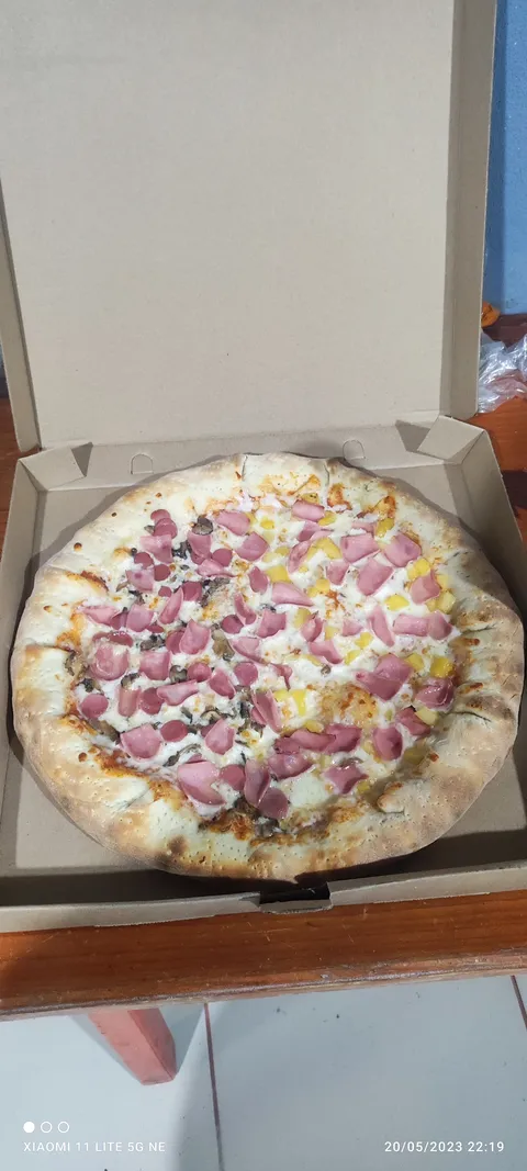 Pizzería la fiesta jomulco image 1