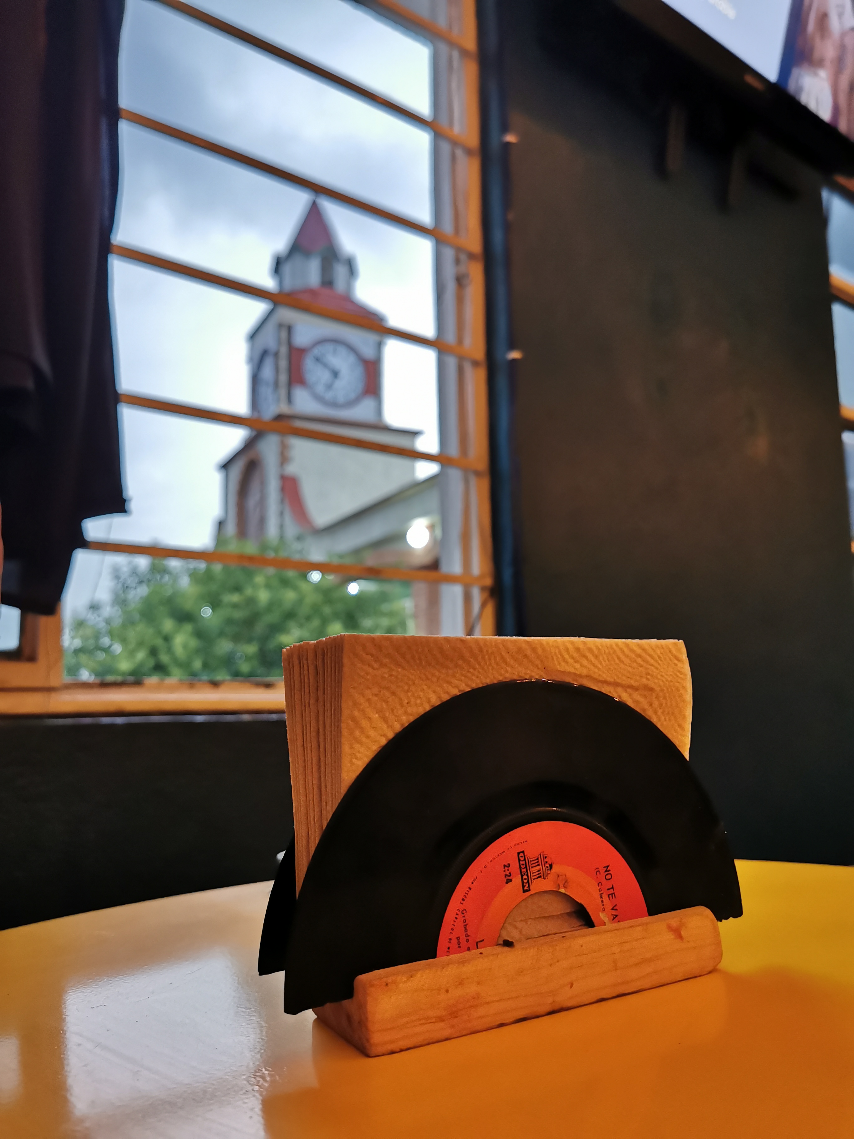 HOT DOGS DE 1/2 METRO( SIBERIAN DOGS) image 6