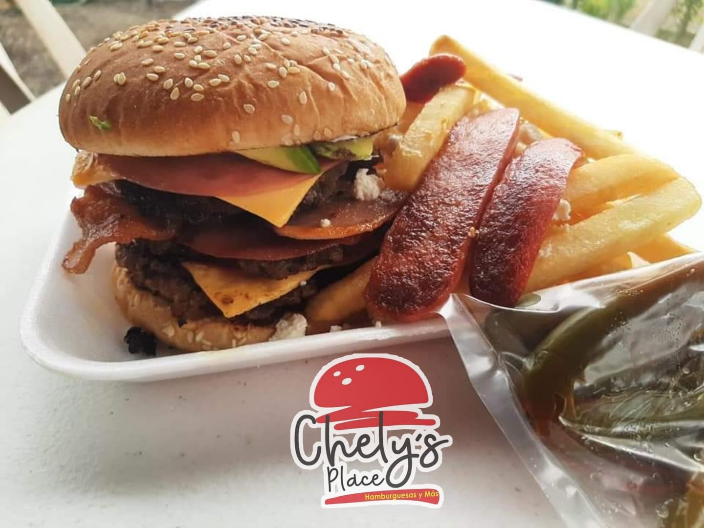 Chely's Place Hamburguesas y mas image 4