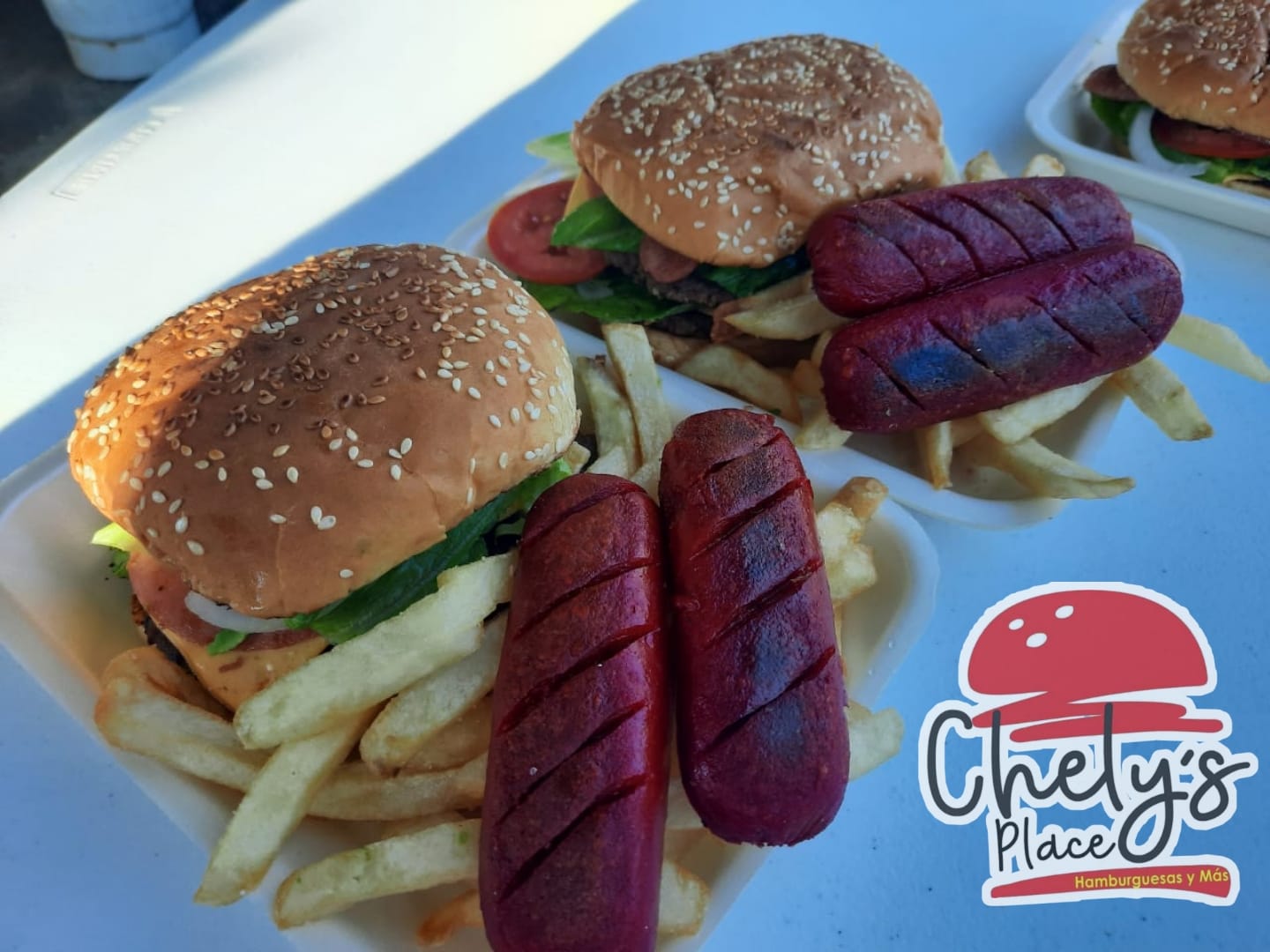 Chely's Place Hamburguesas y mas image 10