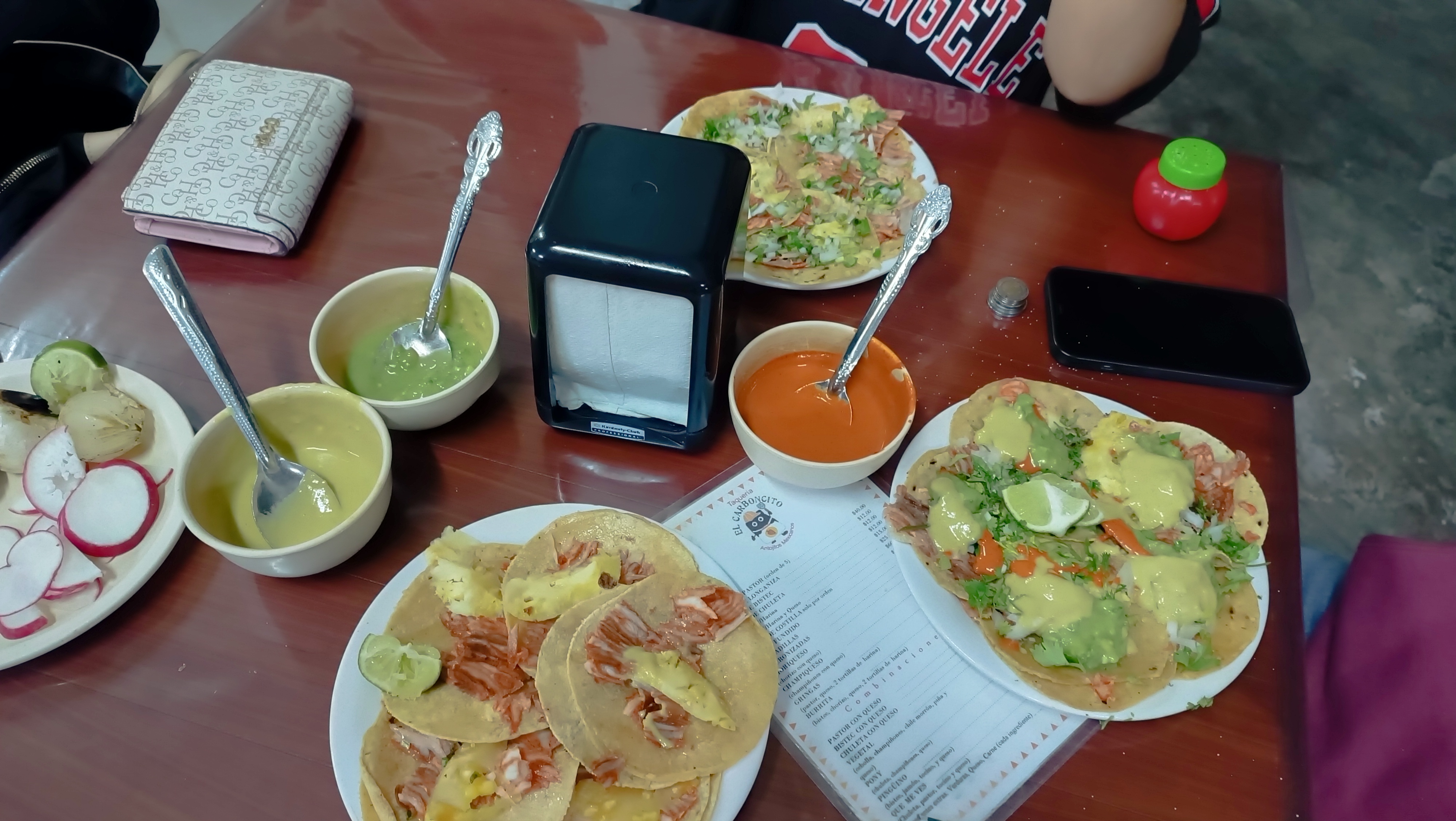 Tacos El Carboncito image 6