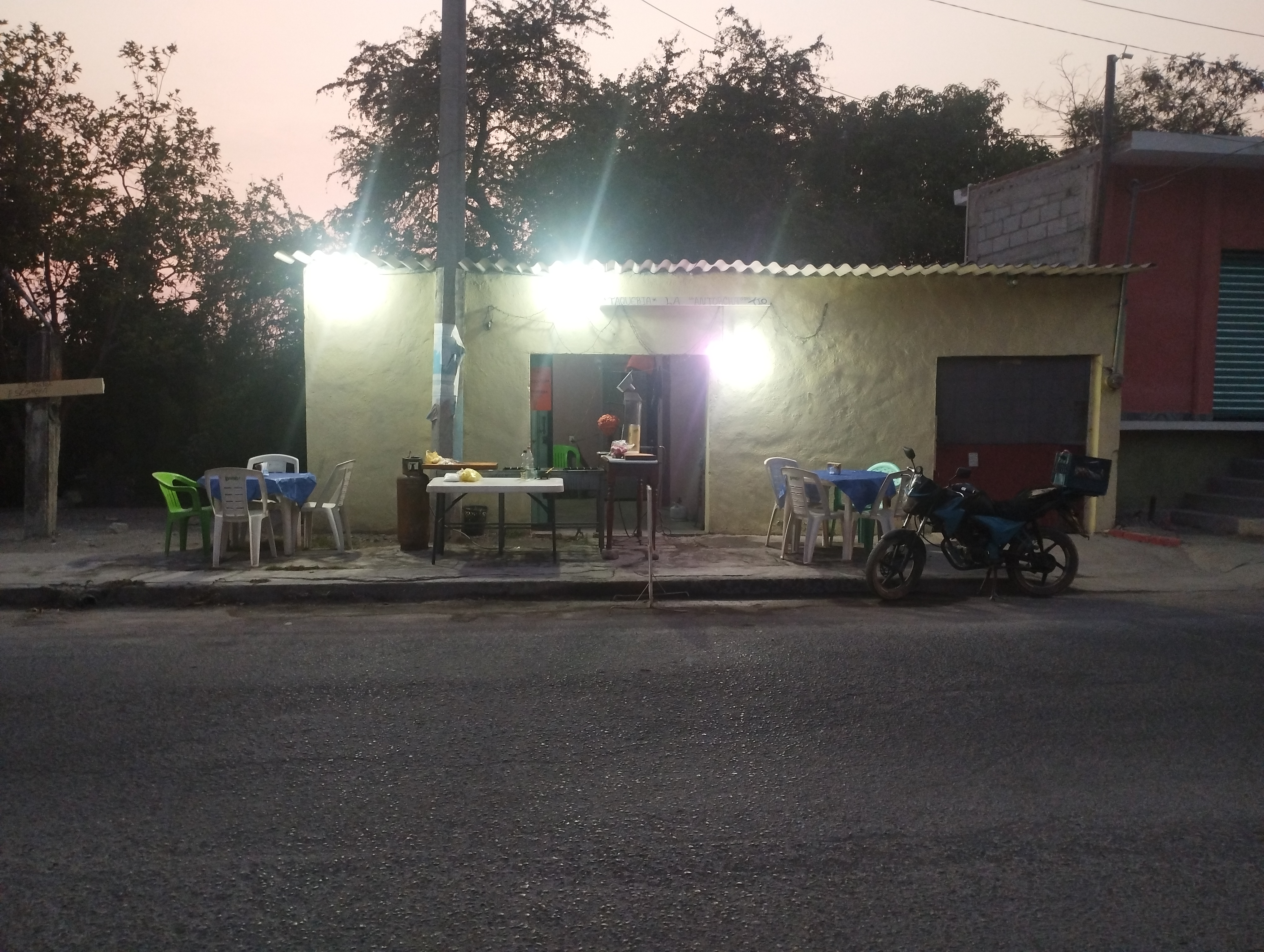 Taqueria la Antorcha image 1