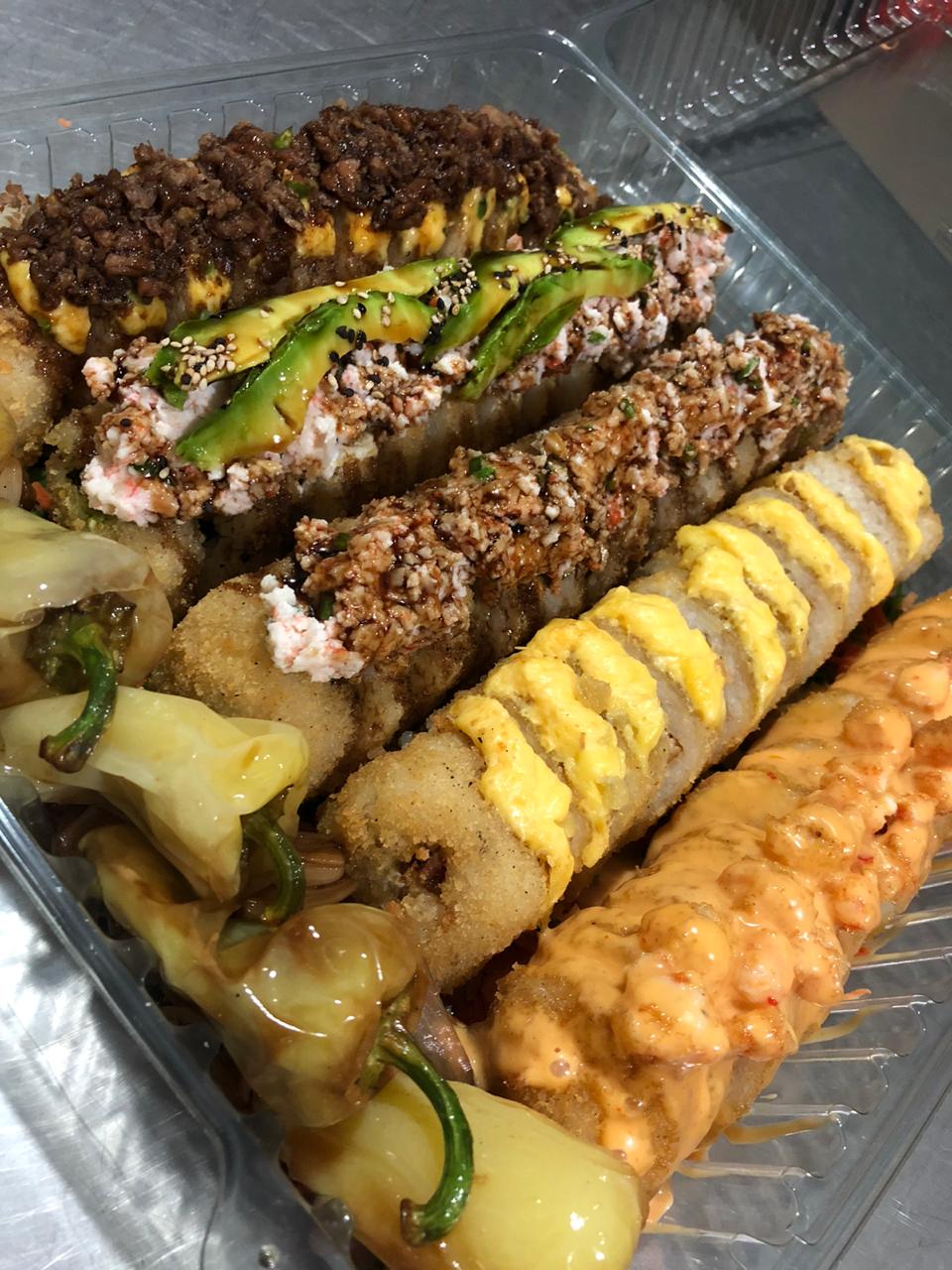 RIOS ROLL SUSHI image 1