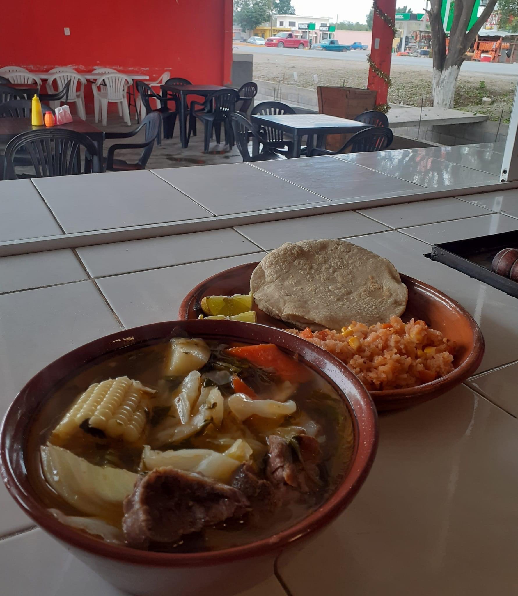 TAQUERIA TITOS image 2