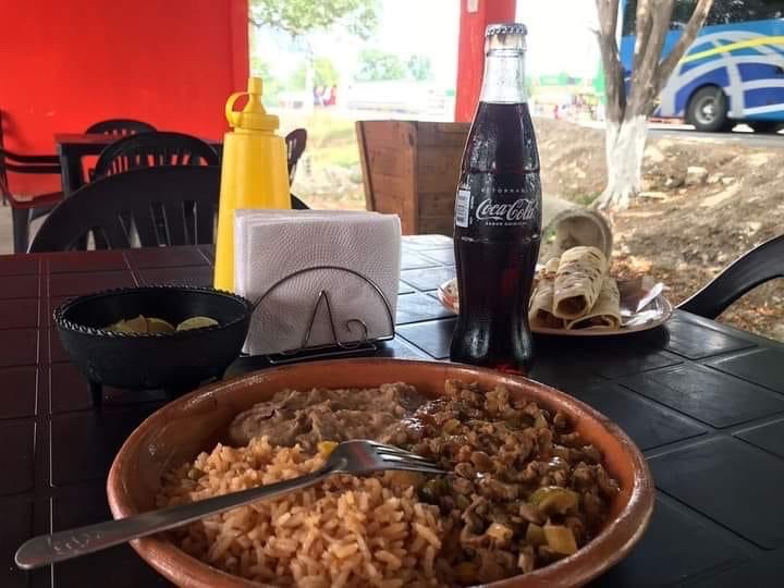 TAQUERIA TITOS image 3