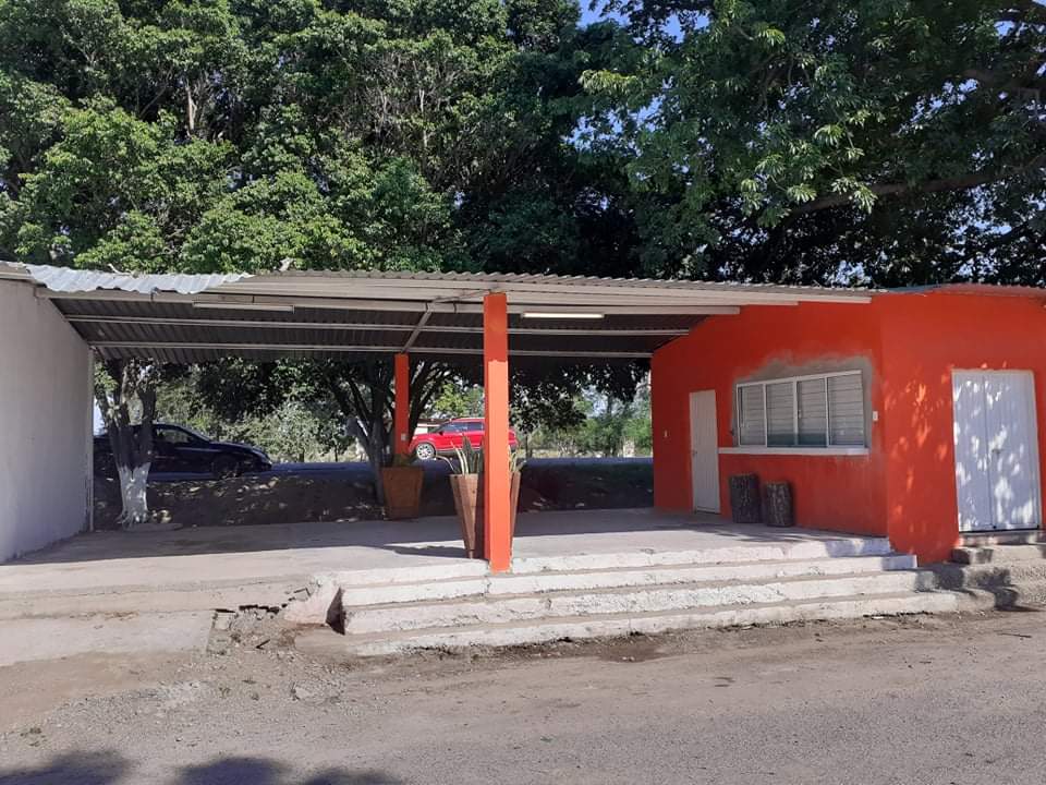 TAQUERIA TITOS image 4