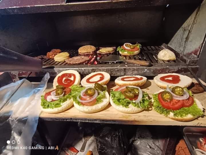 Super Hamburguesas al Carbón image 3