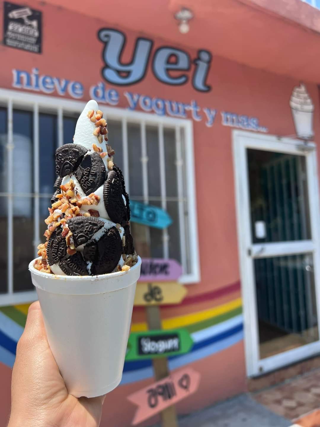 Yei "nieve de yogurt y más" image 3