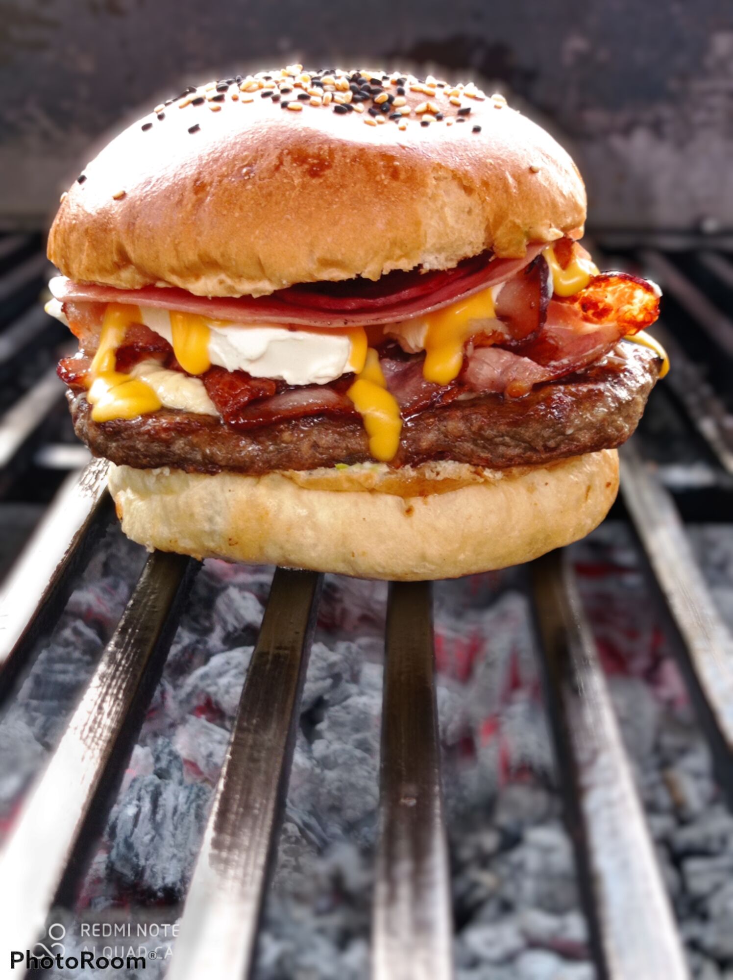 Los Compadres Tacos y hamburguesas al Carbon image 1