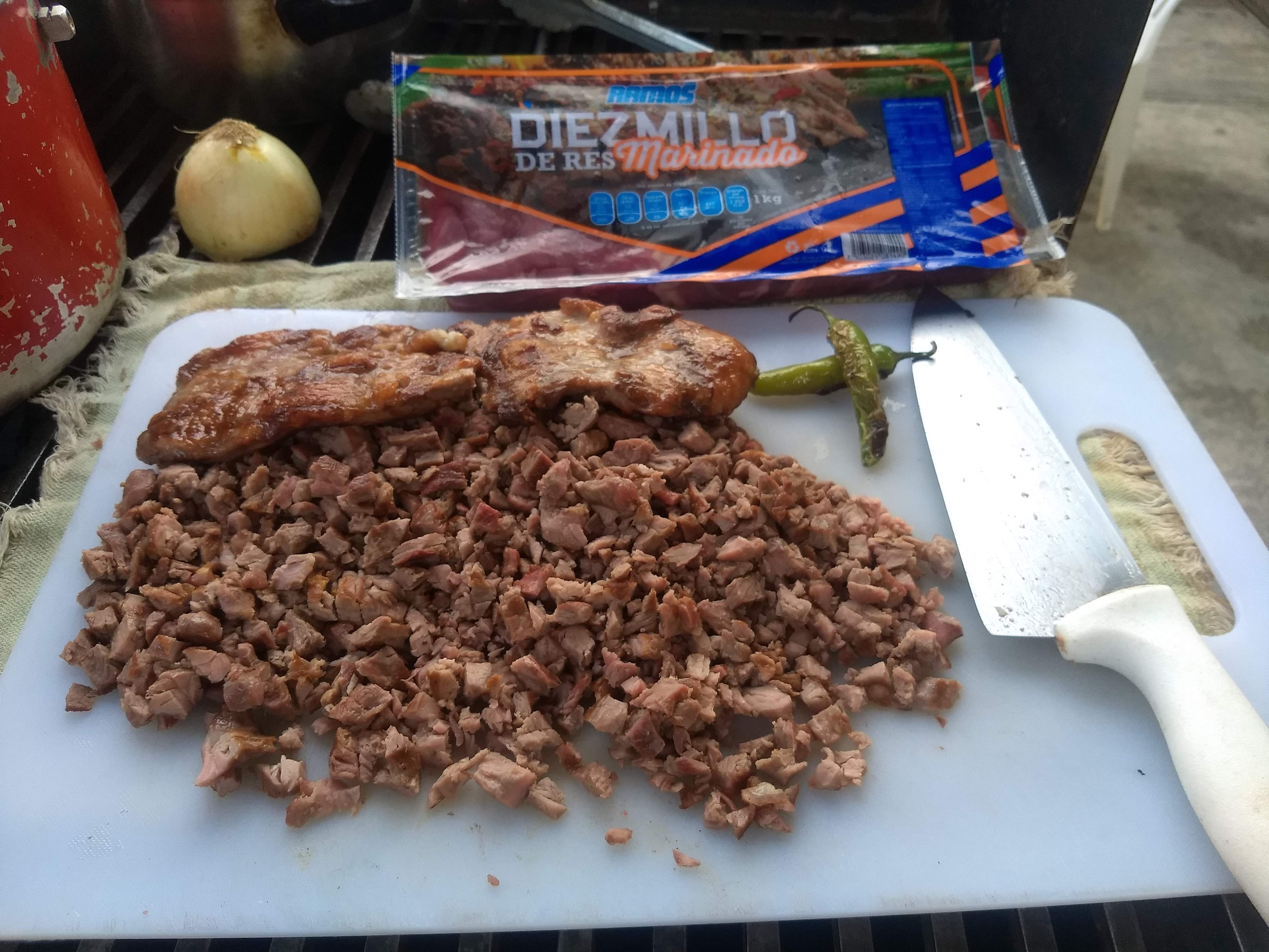 Los Compadres Tacos y hamburguesas al Carbon image 6