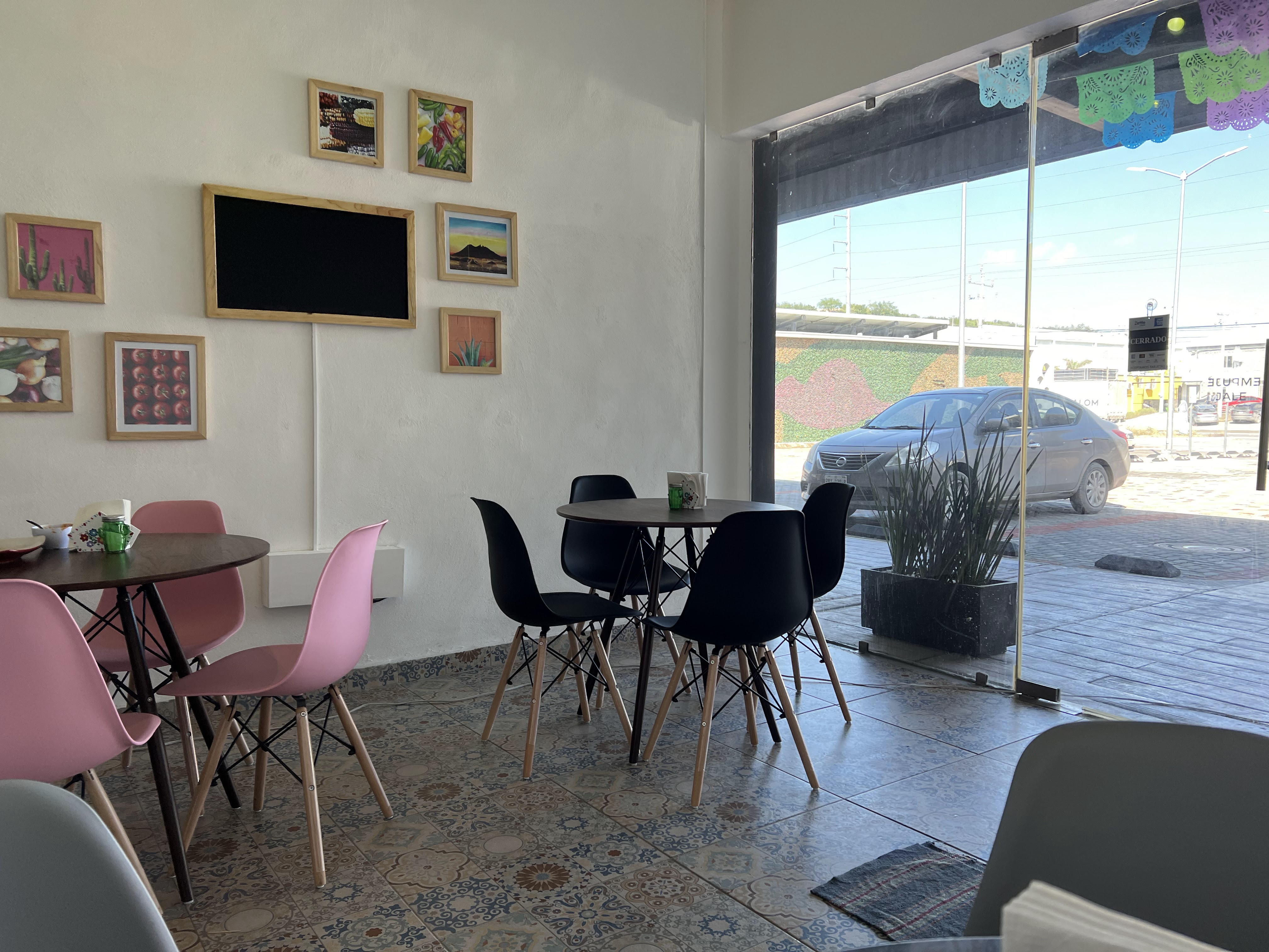 La Casa de Mamá - Cocina Mexicana image 6