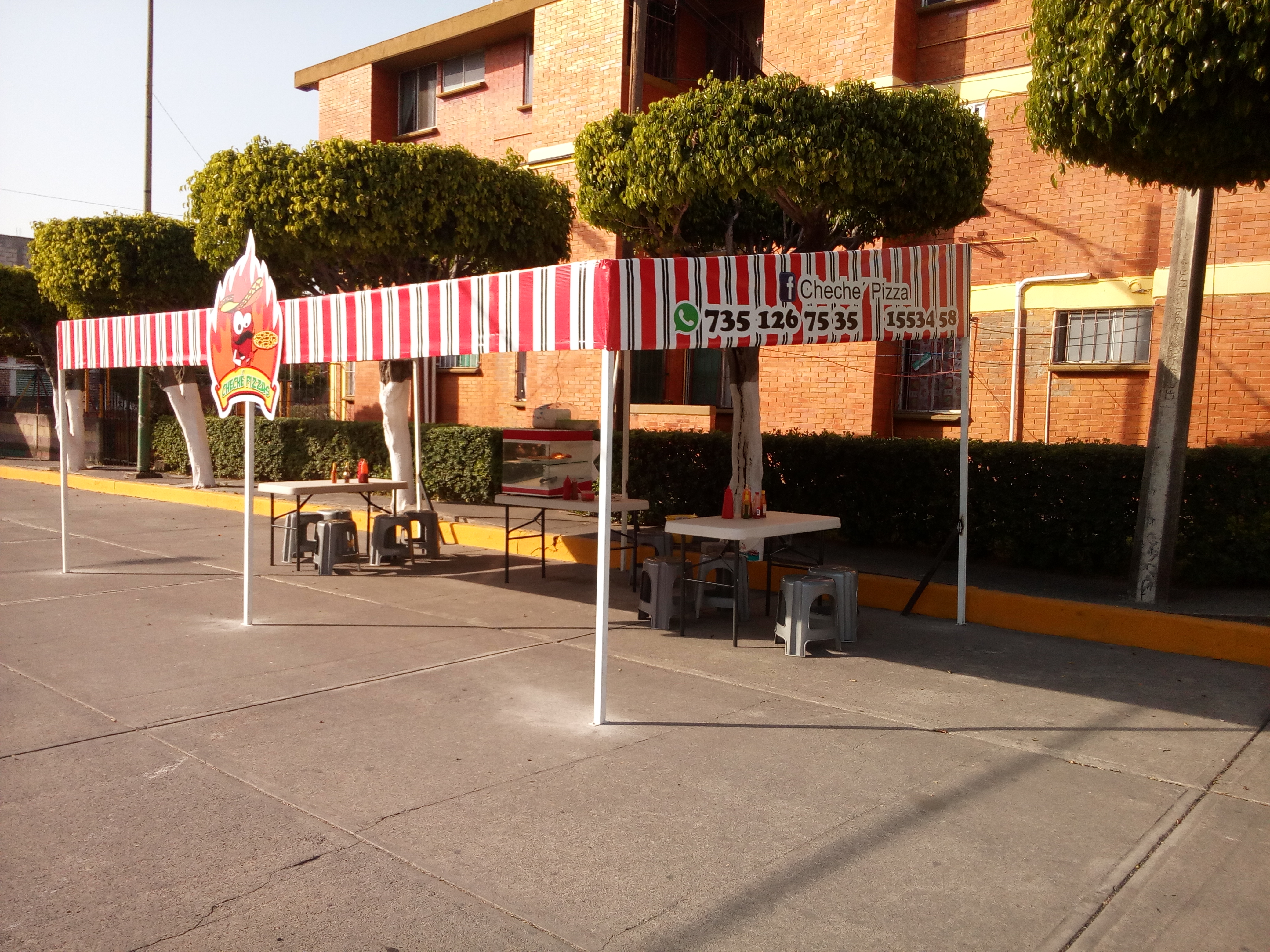 Cheche' Pizza image 1