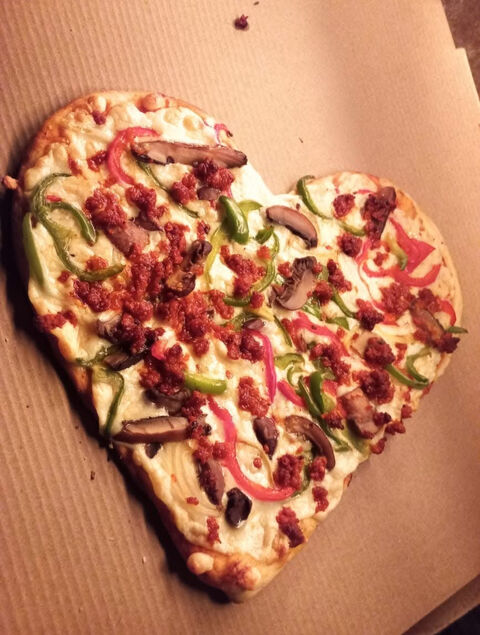 Cheche' Pizza image 2
