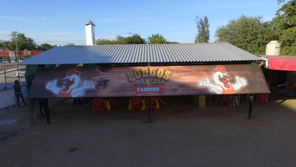 POLLOS A LA LEÑA VAZQUEZ image 1
