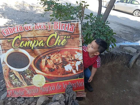 CABEZA Y BIRRIA DE RES "COMPA CHE" image 5