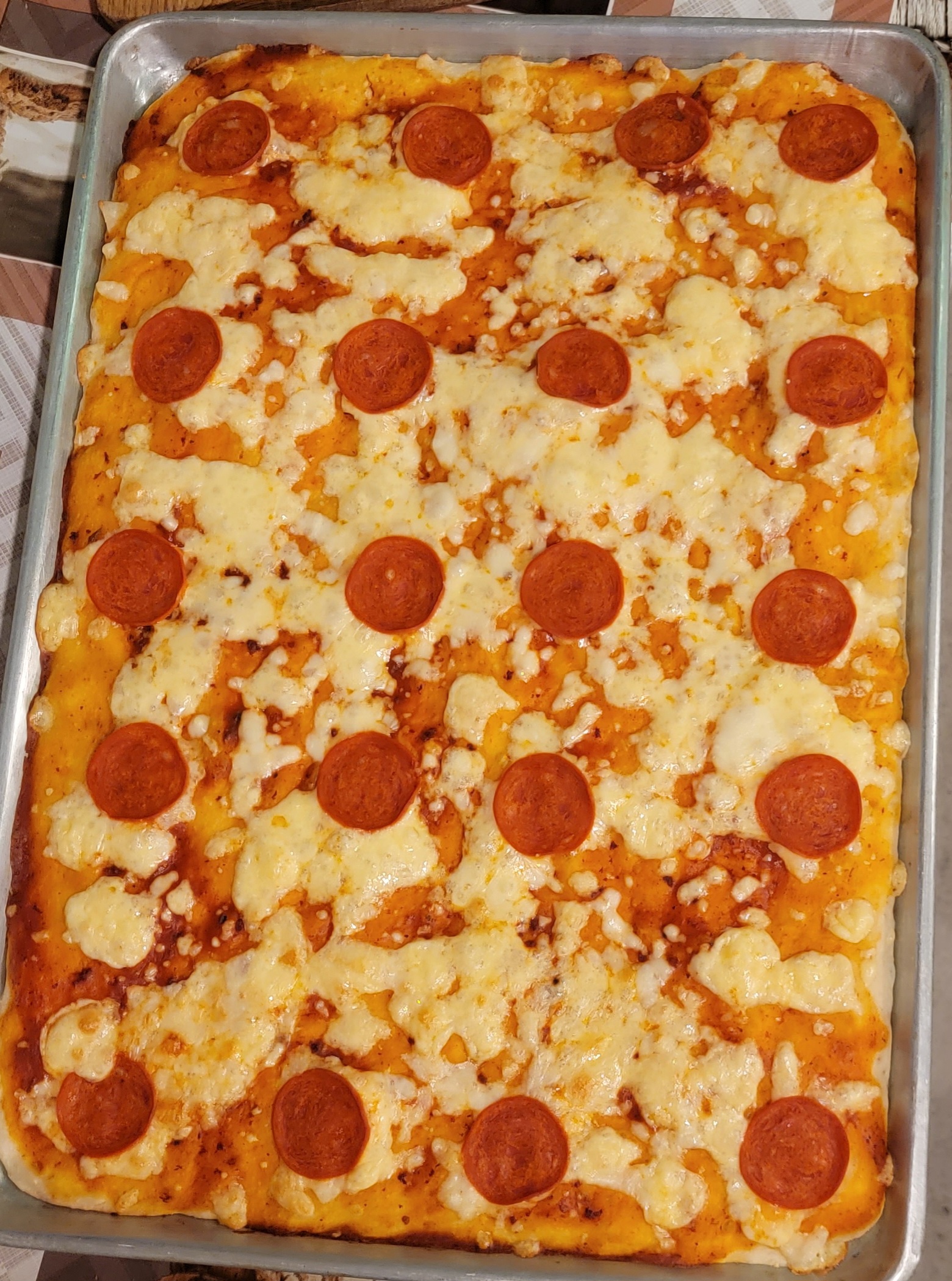 Lucero it's pizza image 7