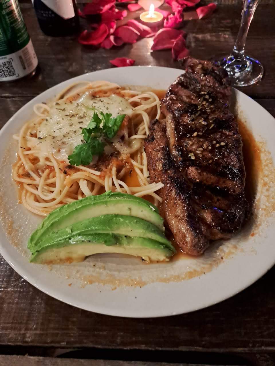 Ocaso&Tinto Bistro image 4