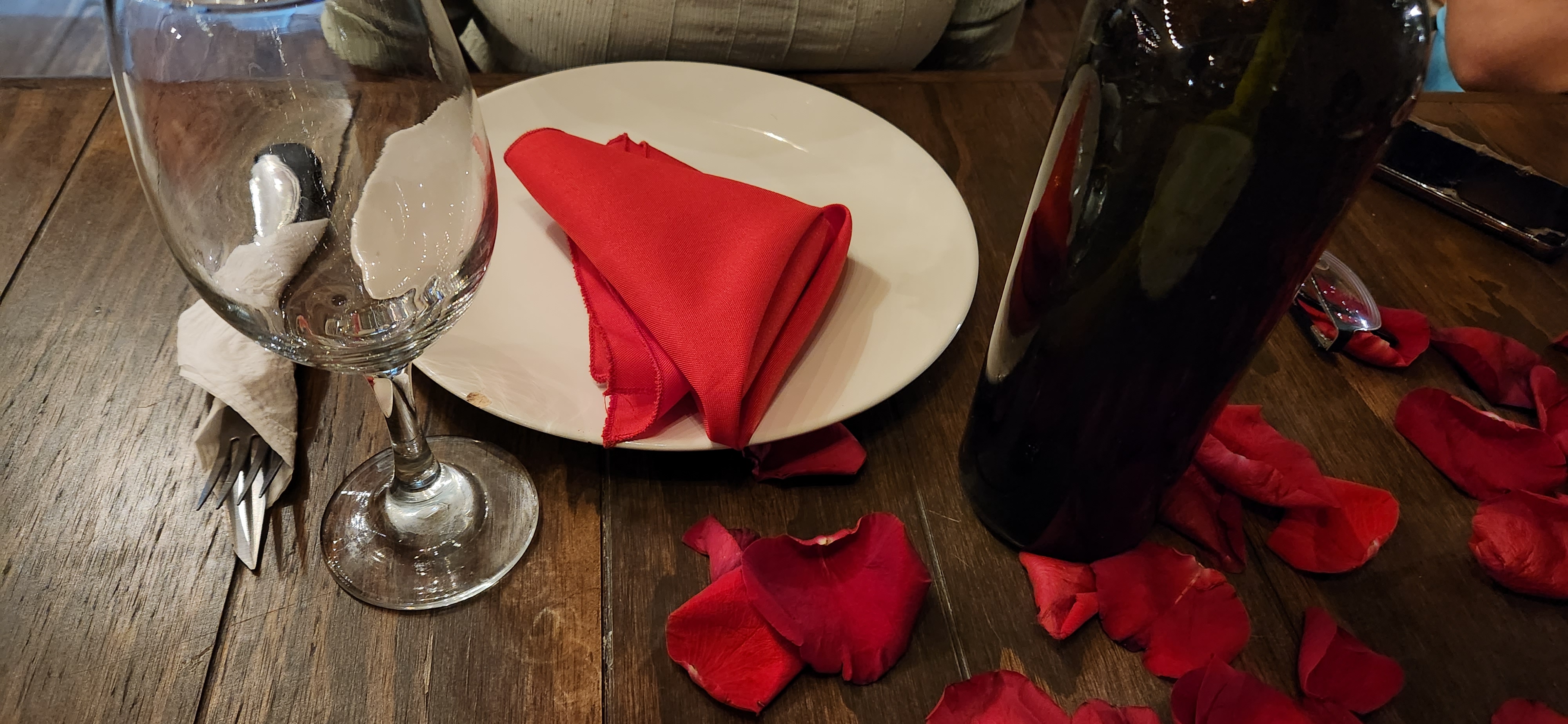 Ocaso&Tinto Bistro image 8