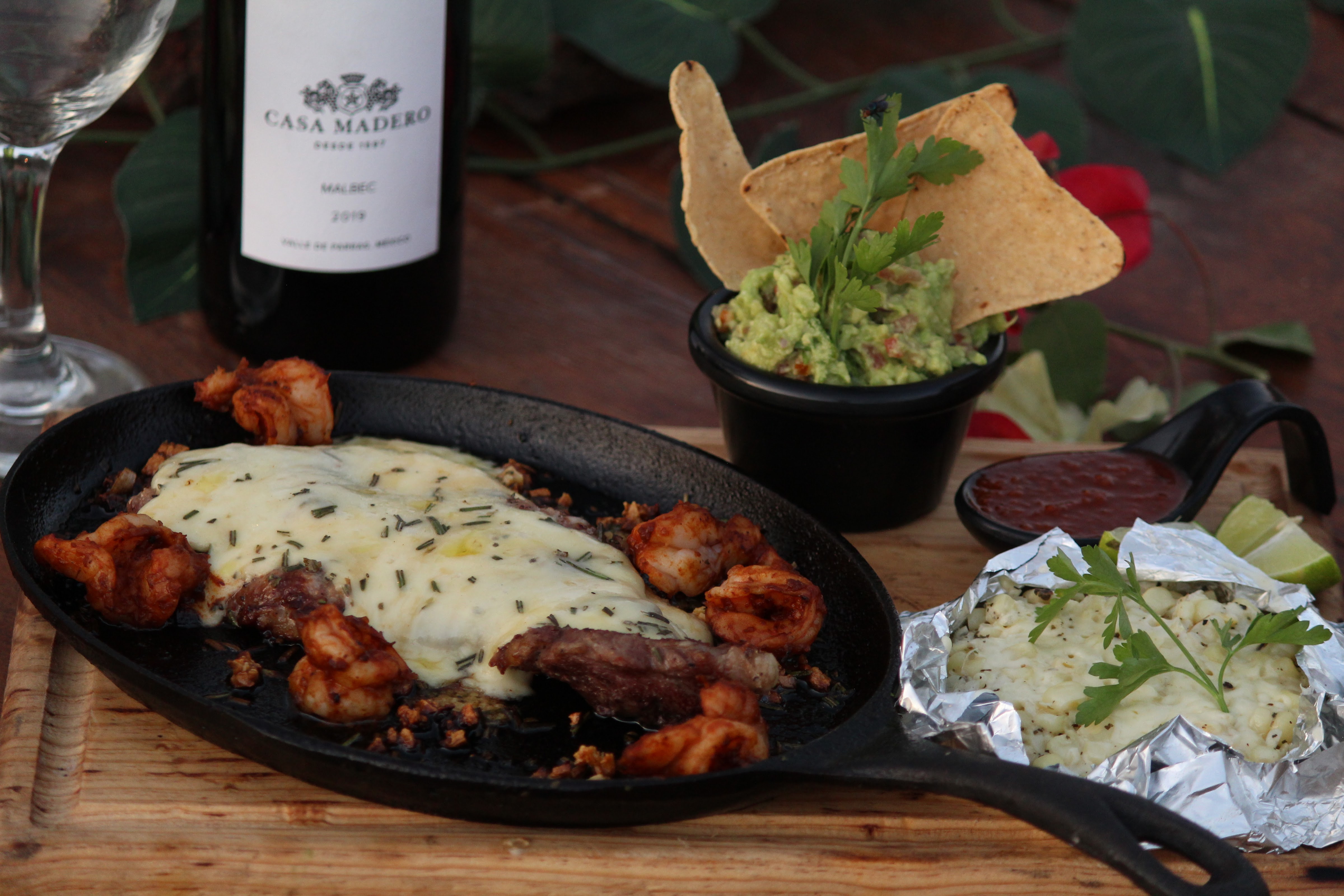 Ocaso&Tinto Bistro image 9