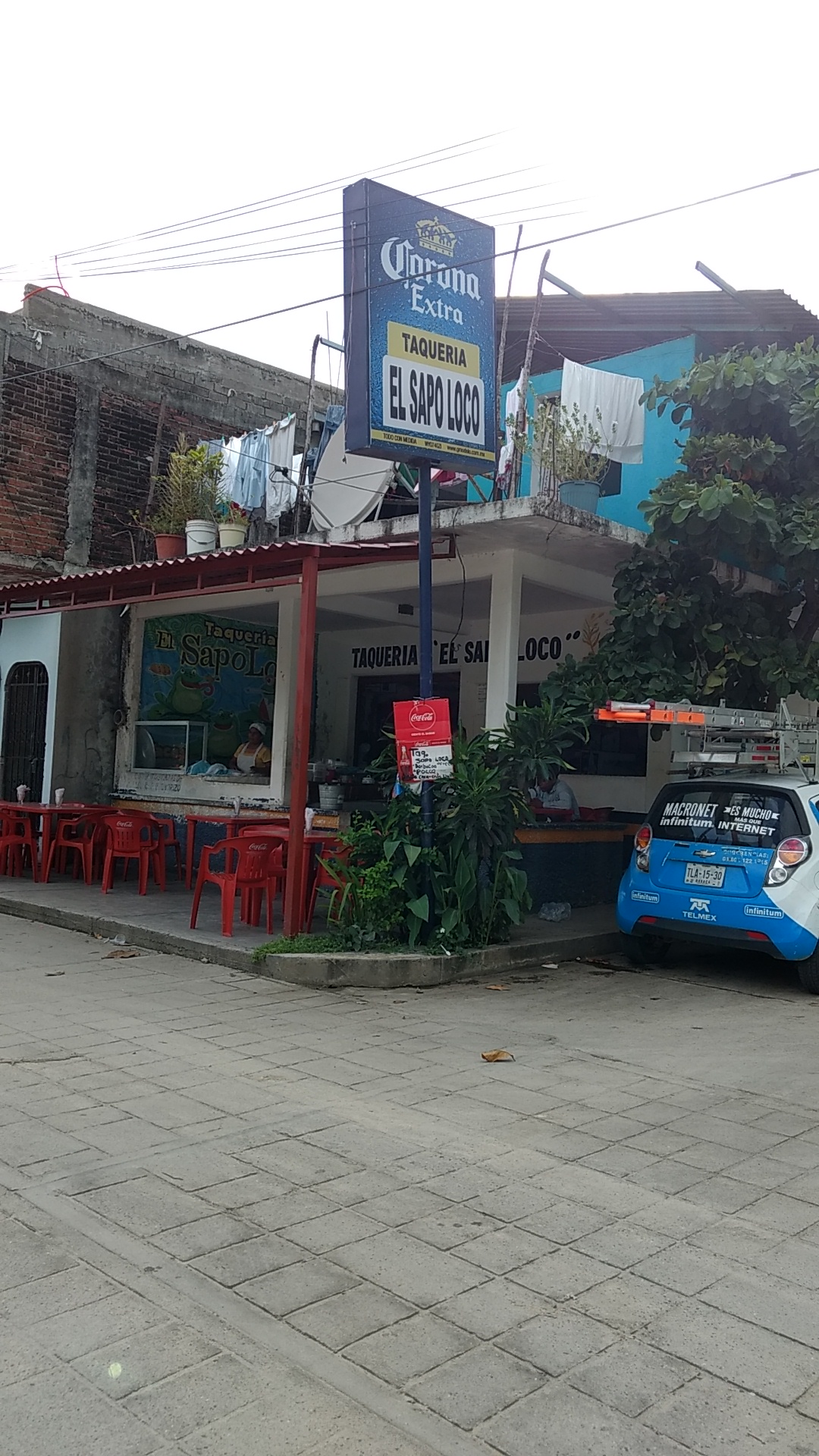 Taquería El Sapo Loco image 4