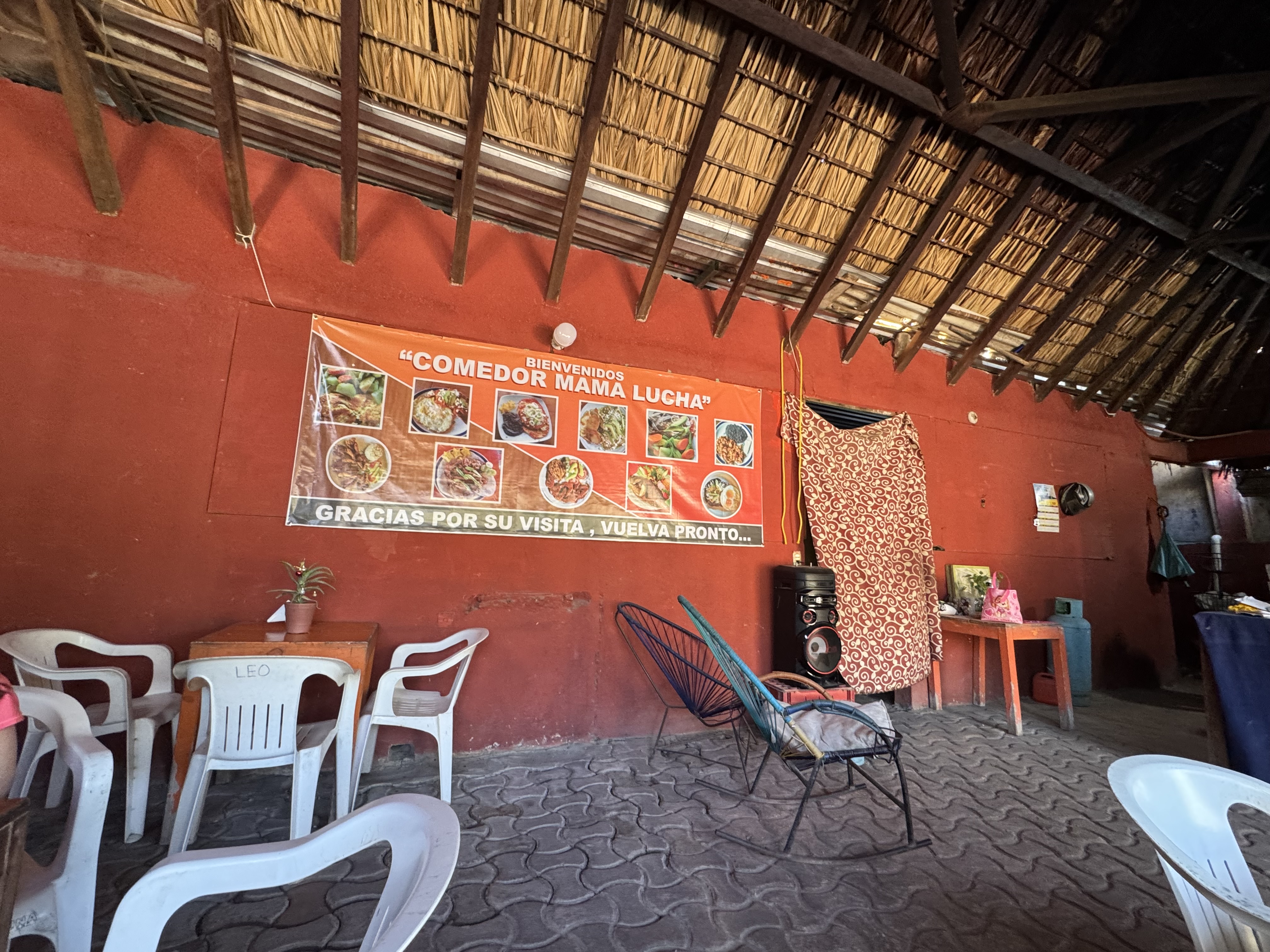 Comedor Mama Lucha image 1