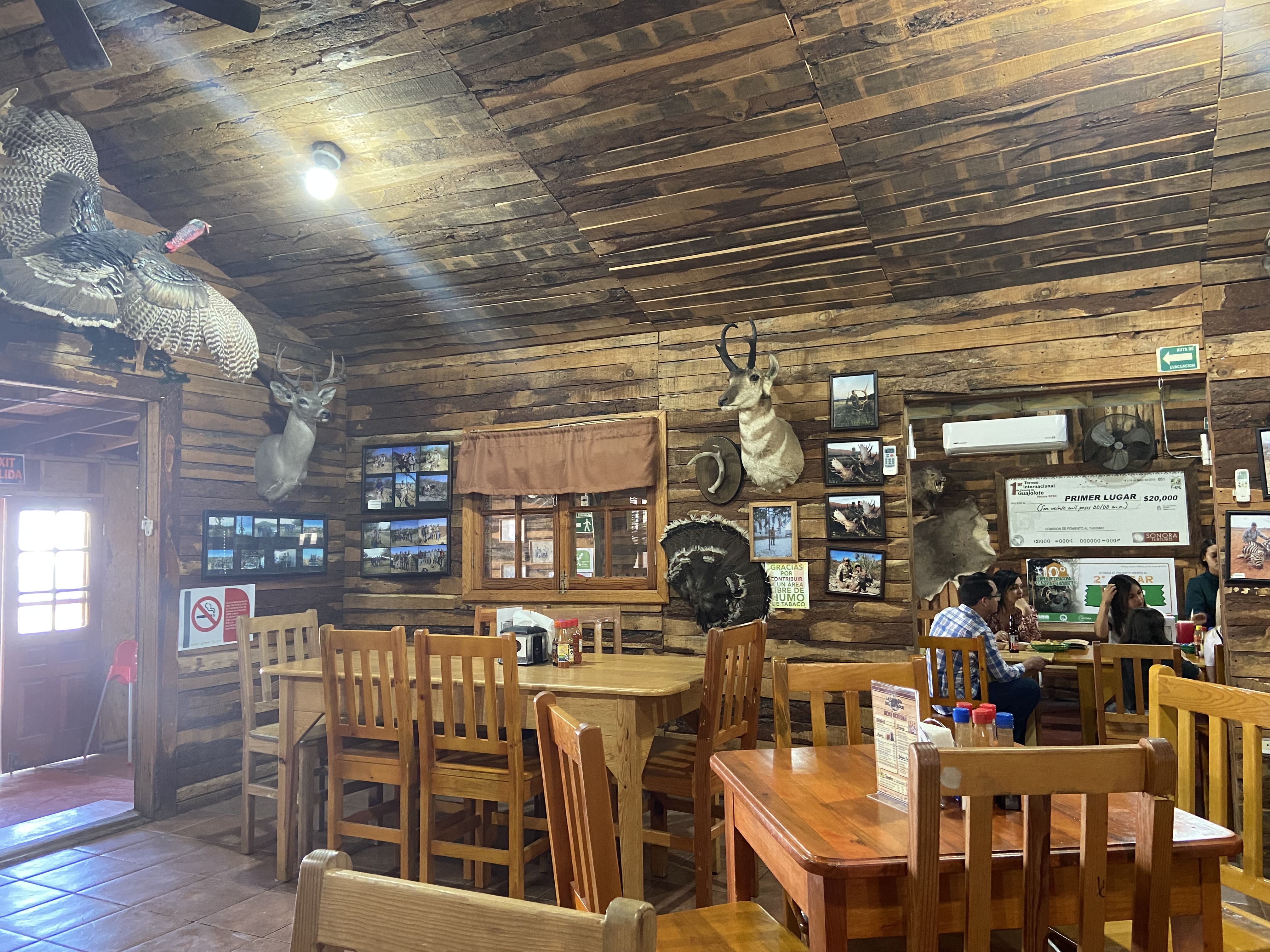 La Cabaña Del Cazador image 1