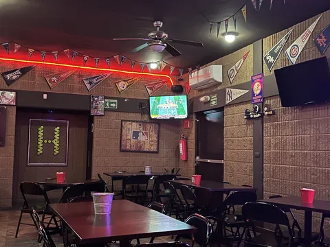 Hoops Sport Bar image 7