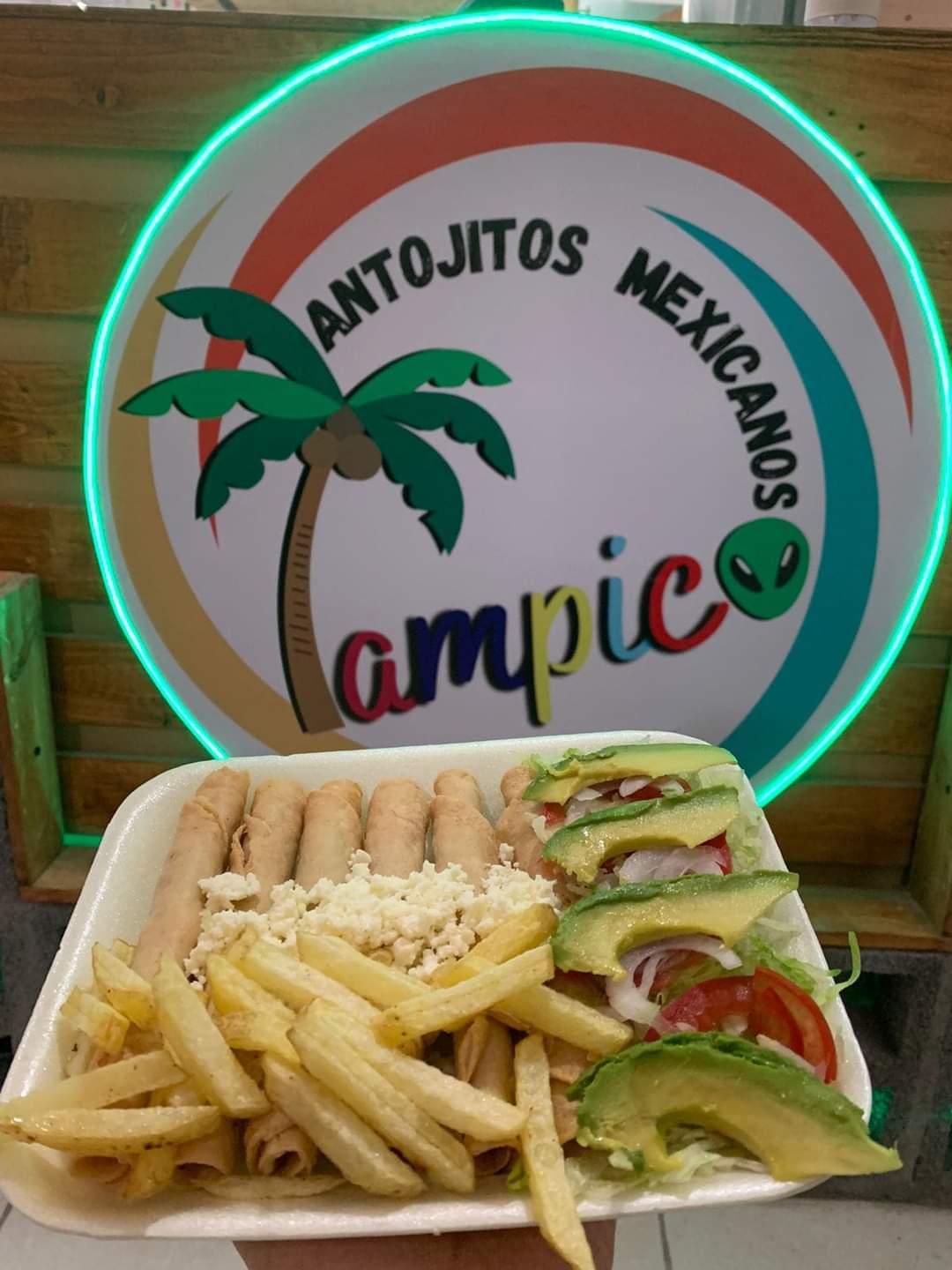 Antojitos Mexicanos Tampico image 3