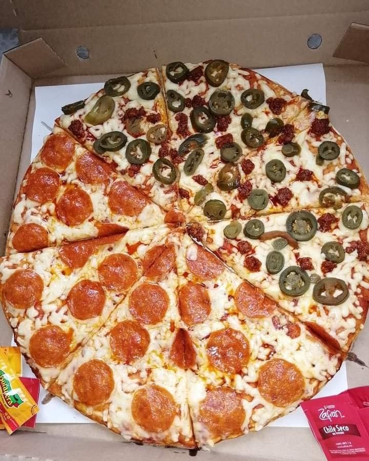 Paco's Pizza image 1