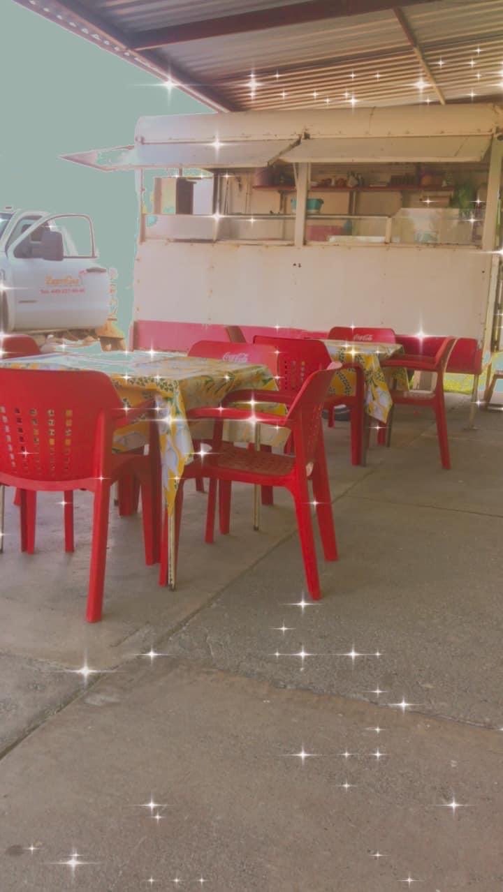 Tacos La Radio image 1