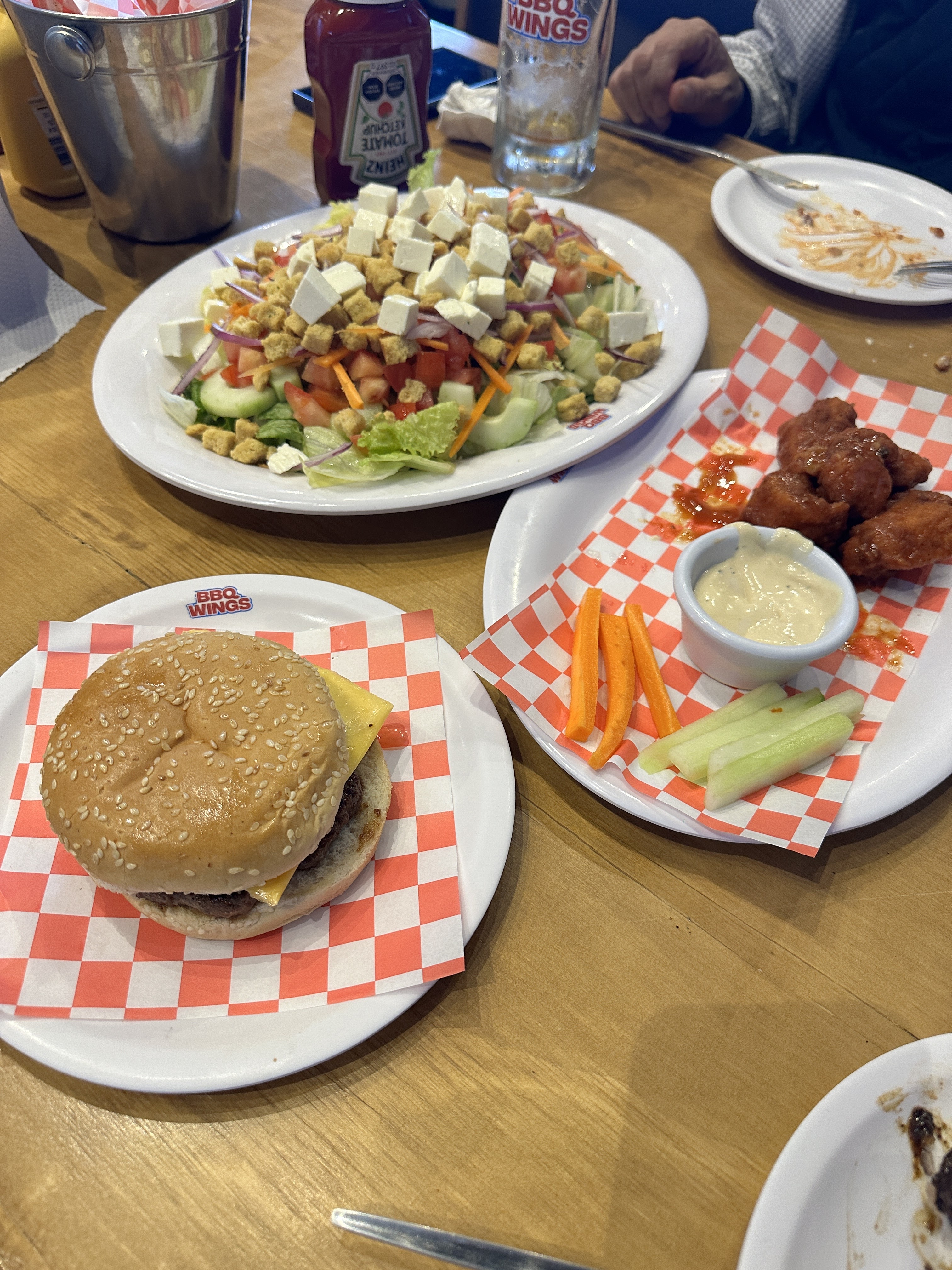 The BBQ Wings Calimaya image 7