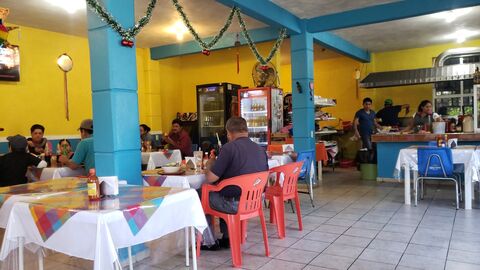 Mariscos El Chato image 1