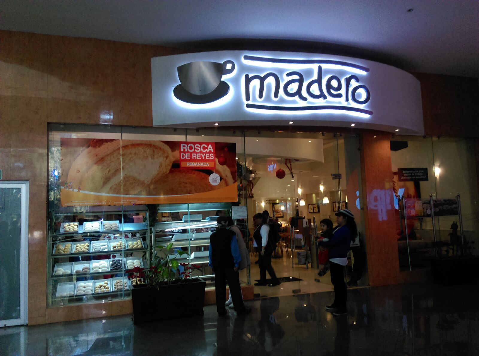 Madero Restaurante image 3