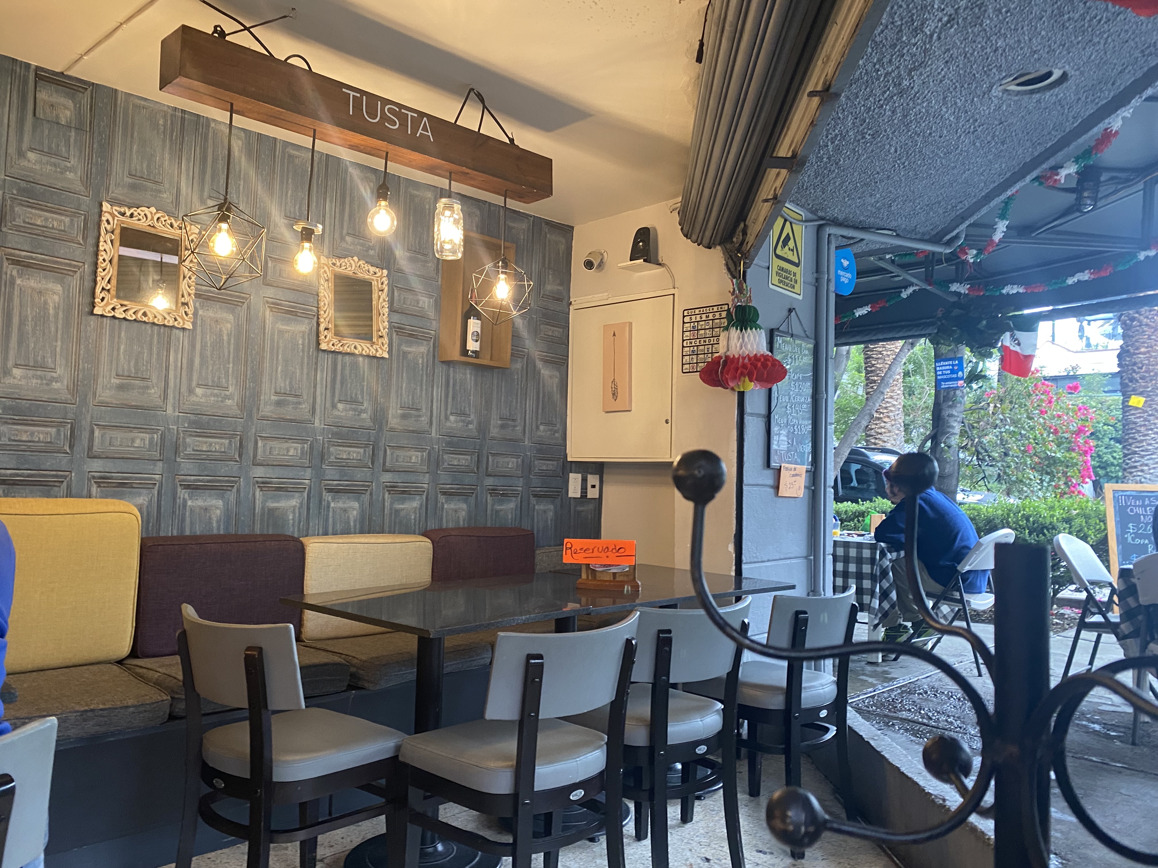 Tusta Cocina Selecta Restaurante image 1