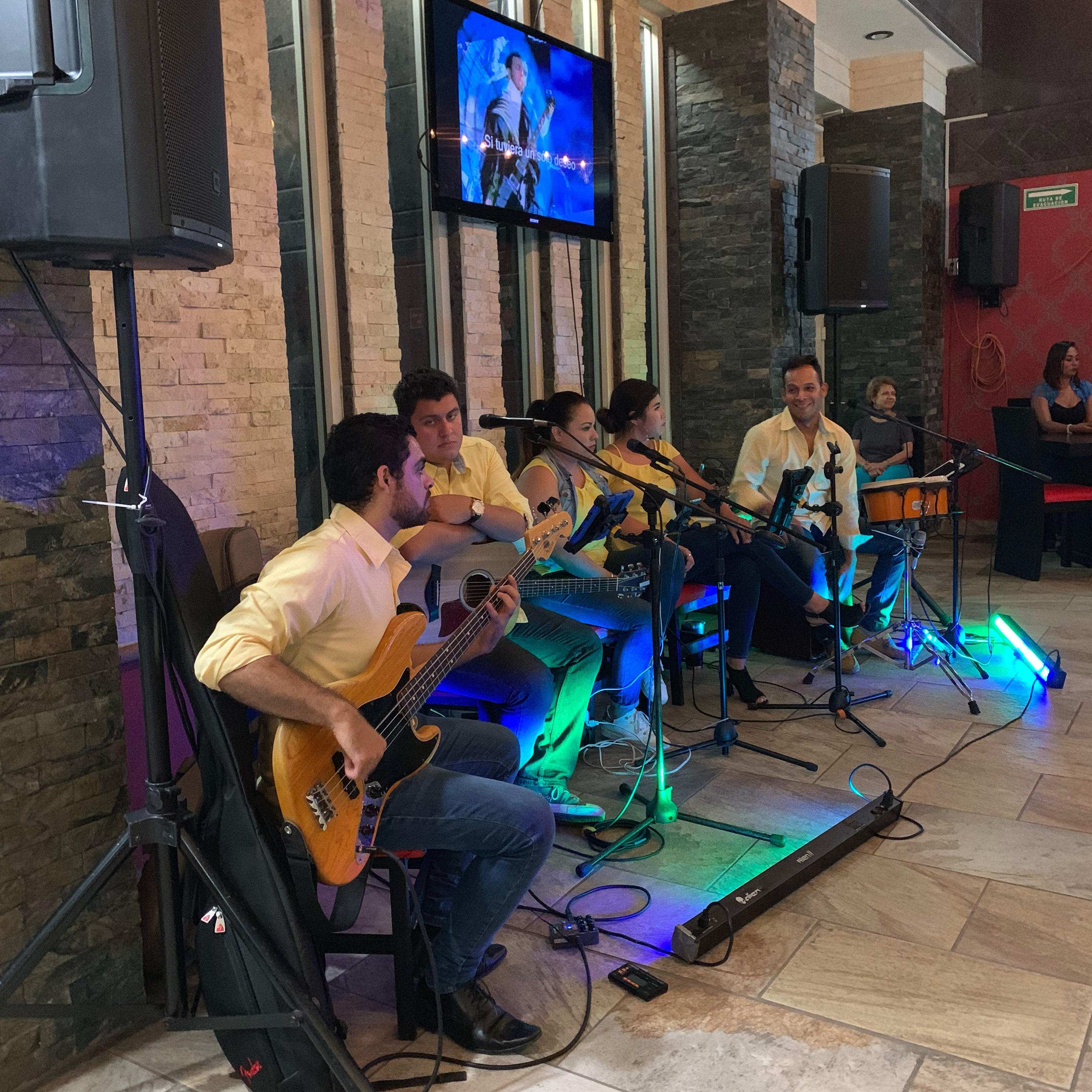 108 Restaurante image 8