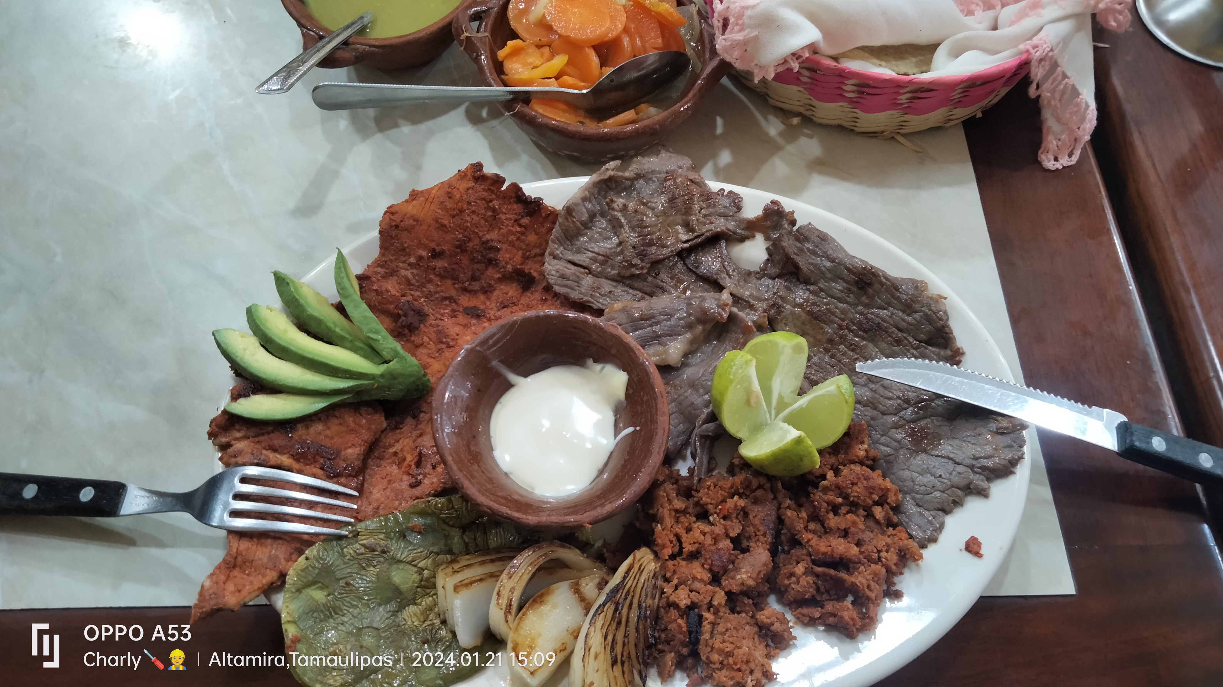 Quesadillas Y Huaraches Mi Mexico image 8