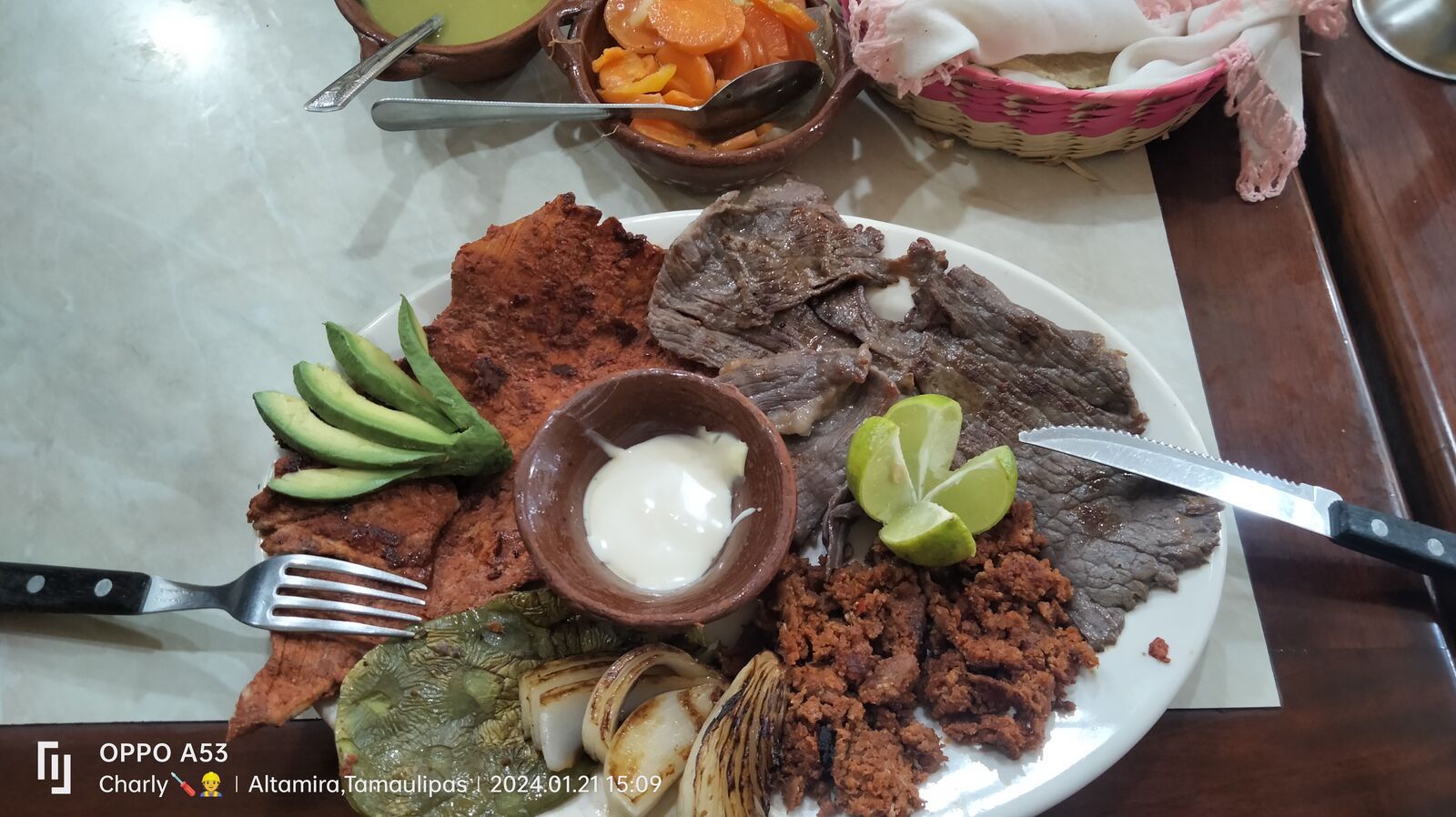 Quesadillas Y Huaraches Mi Mexico image 8