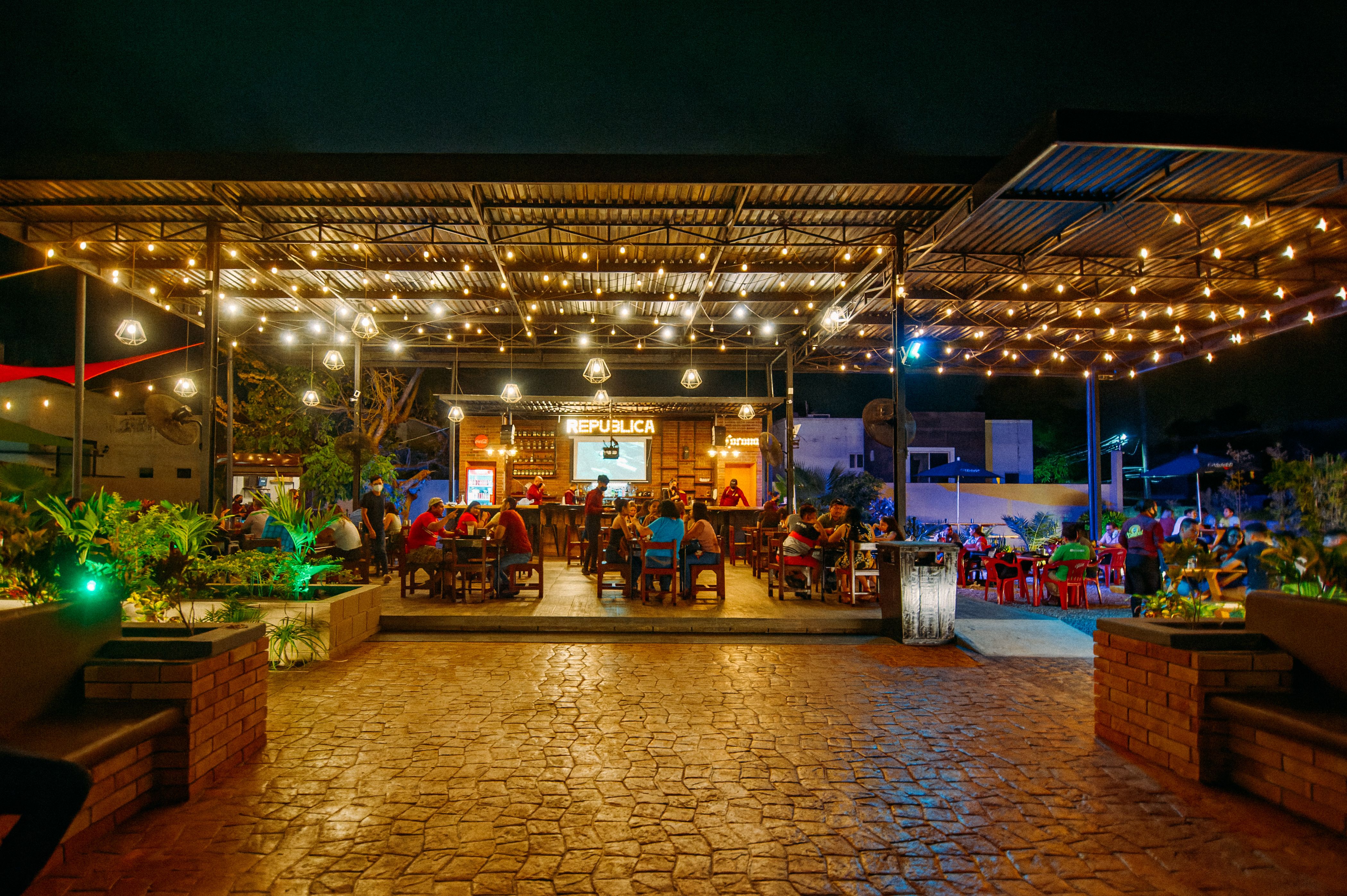 La Central Restaurant Bar image 4