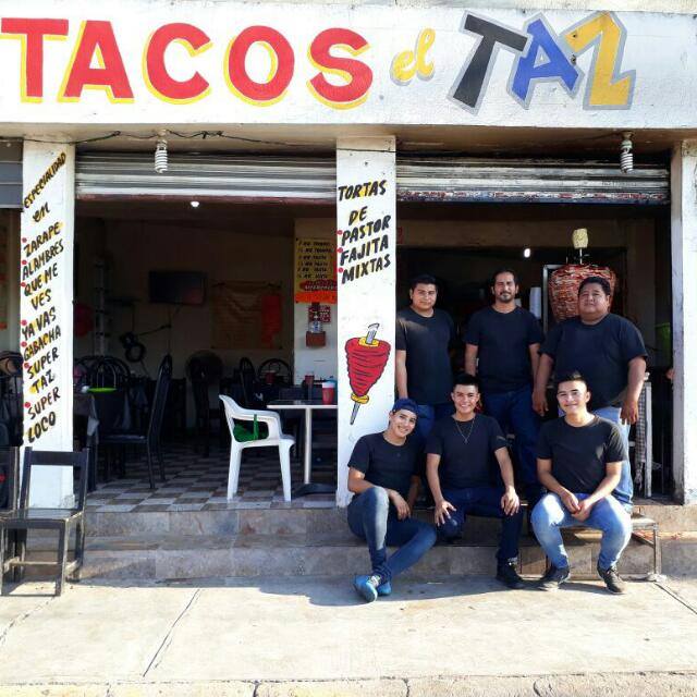 Taquería "El Taz" image 2