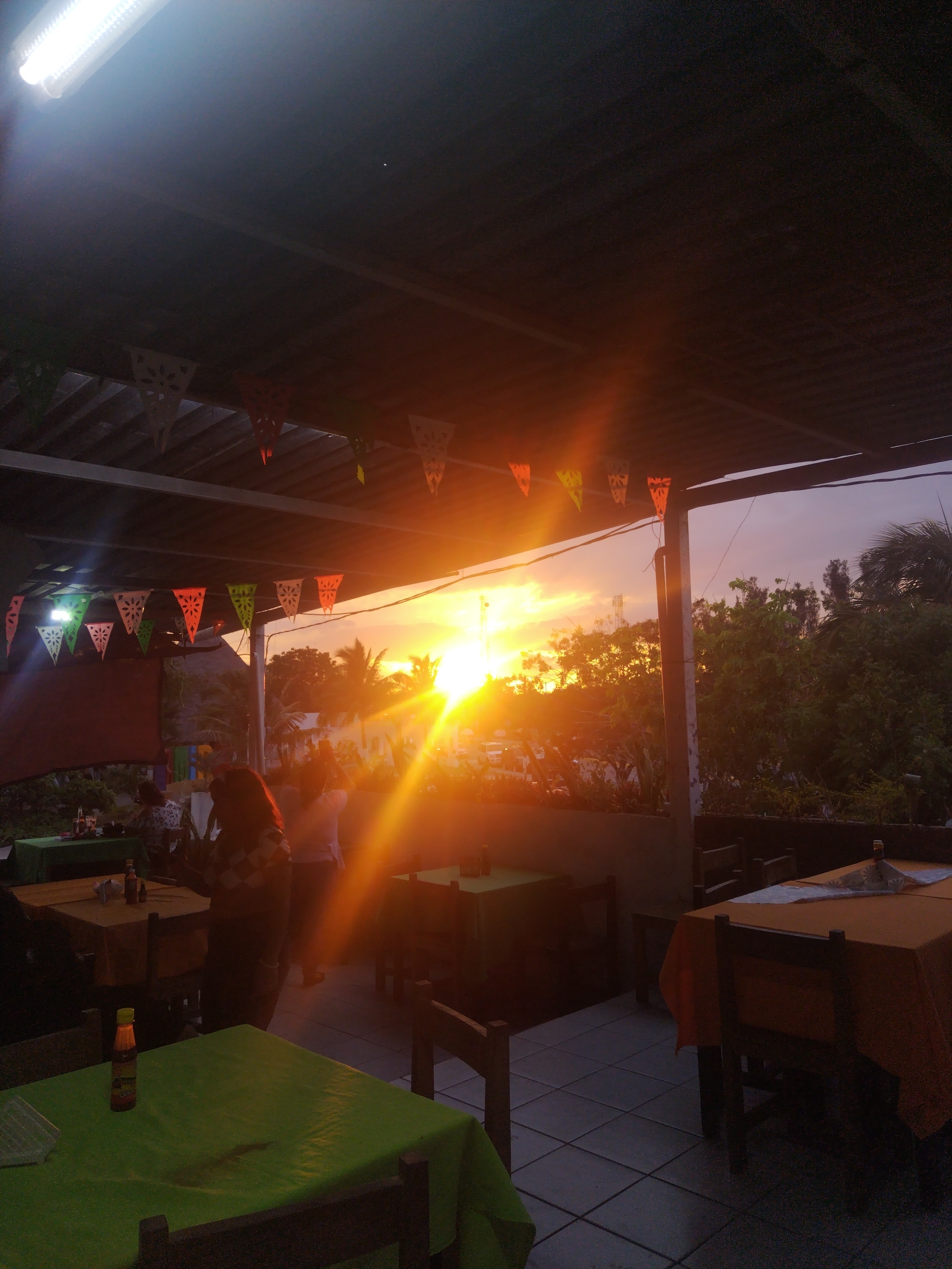 Restaurant de Mariscos El muelle de Morón image 6