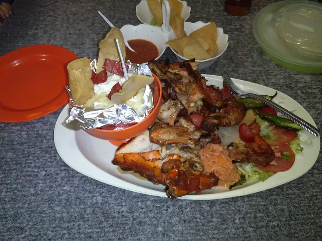 La Casa del Pollo image 3