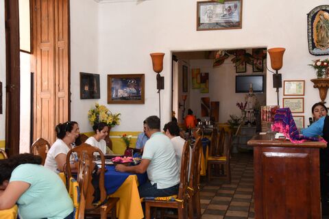 El Carruaje Restaurante image 1