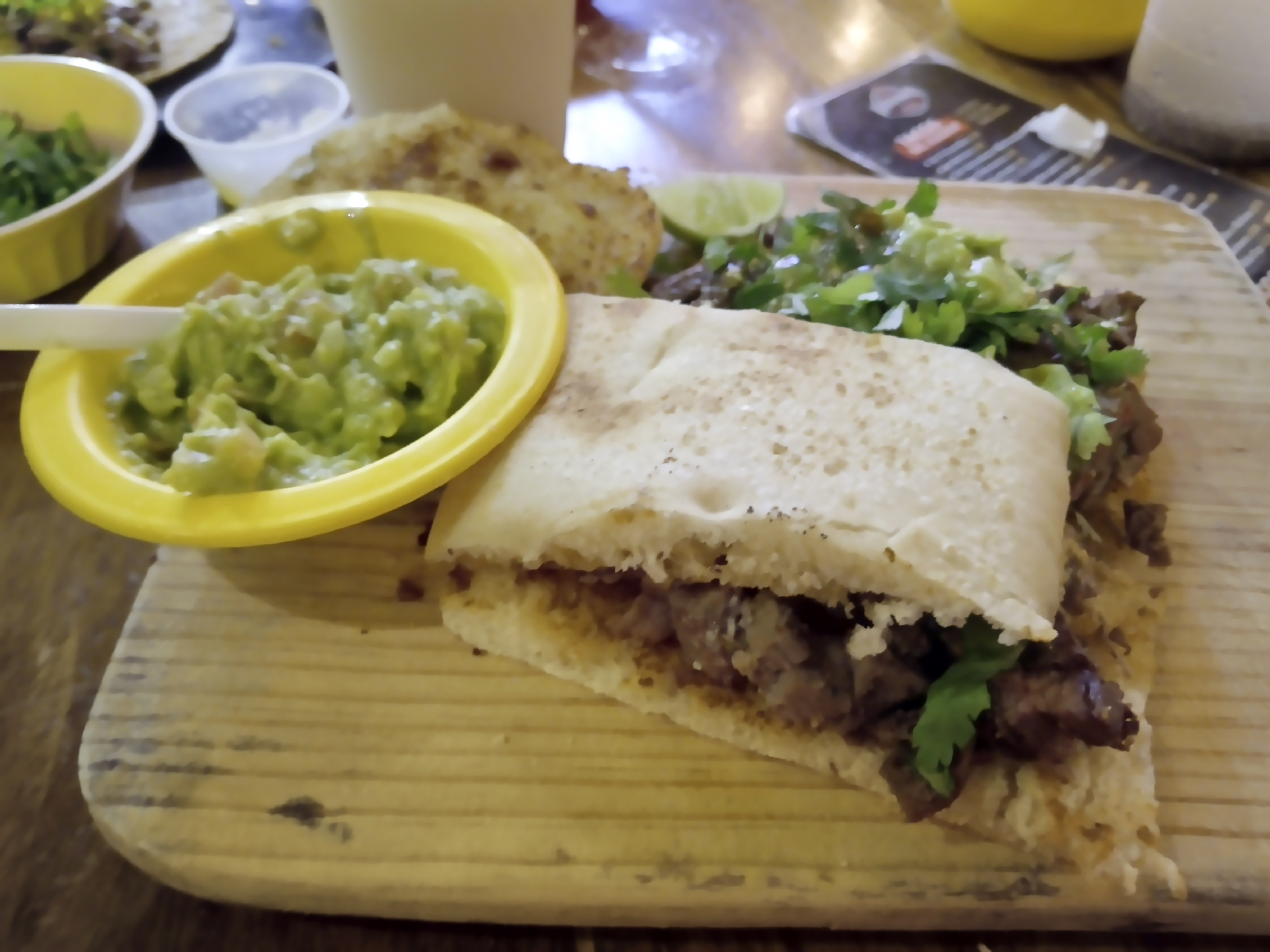 Con Branko Grill House image 5