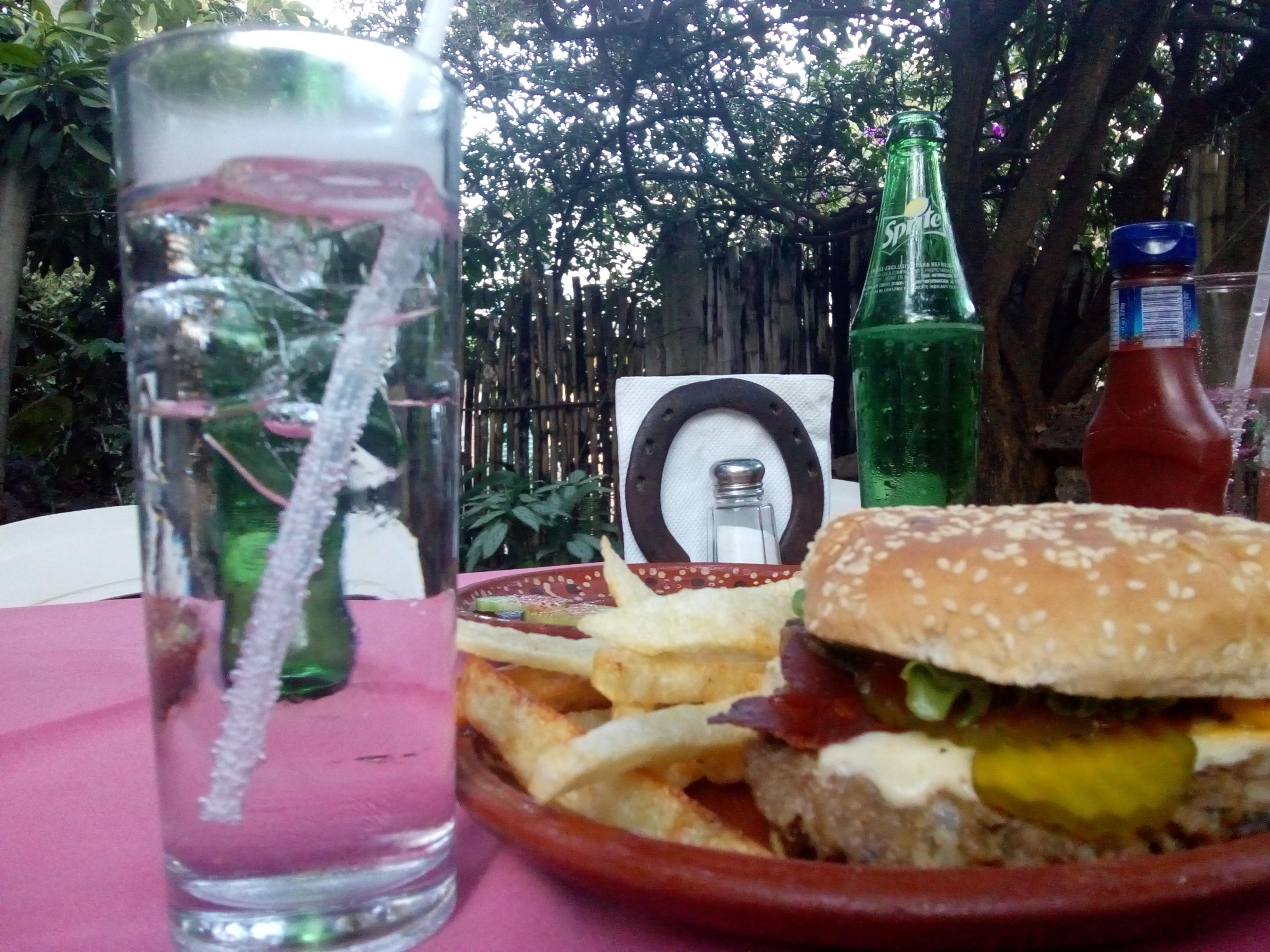 OASIS (Restaurant-bar) image 5