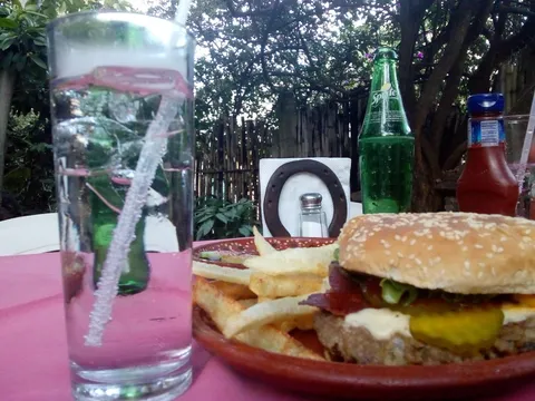 OASIS (Restaurant-bar) image 5