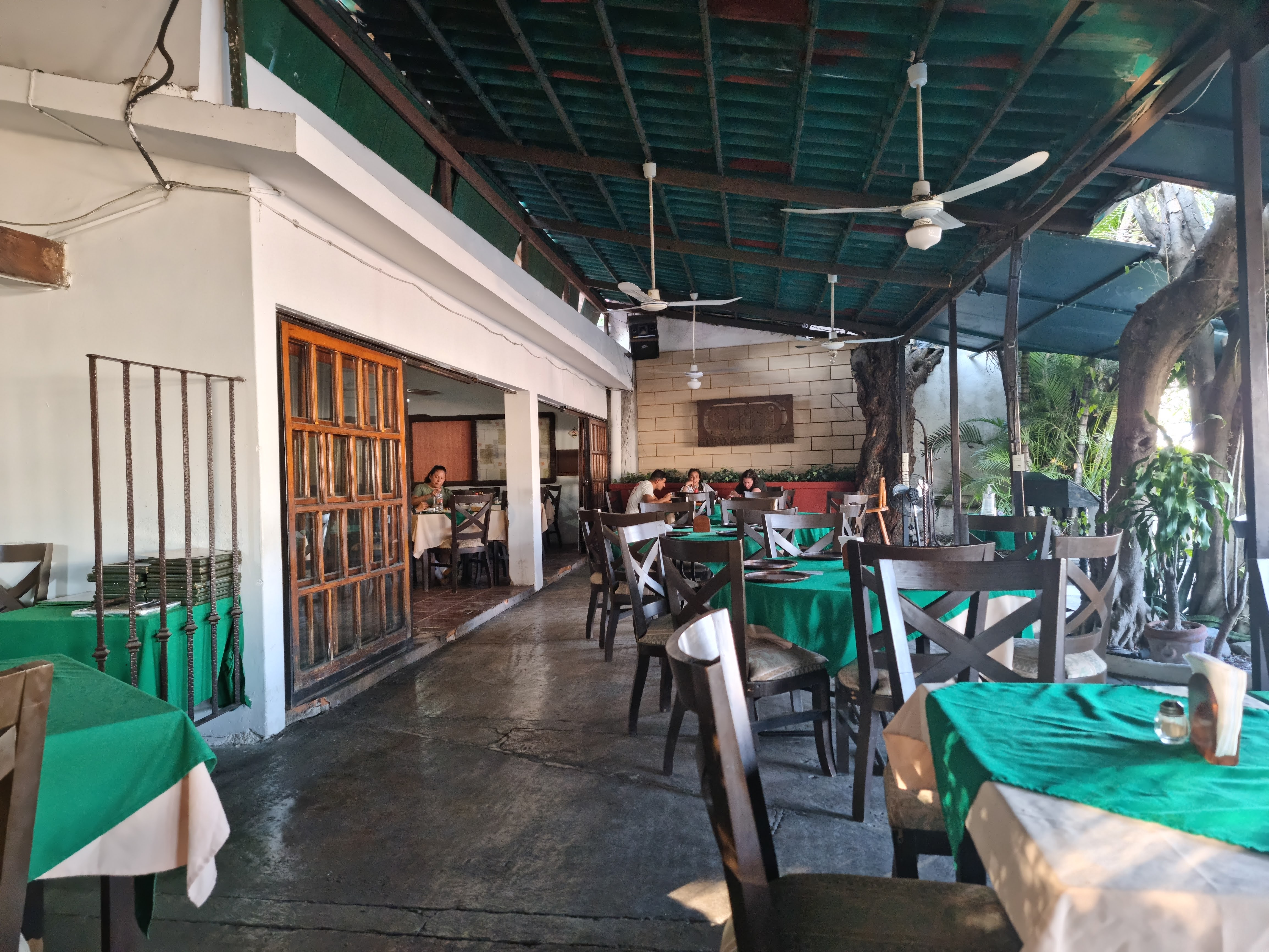 El Tapas - Bar image 5