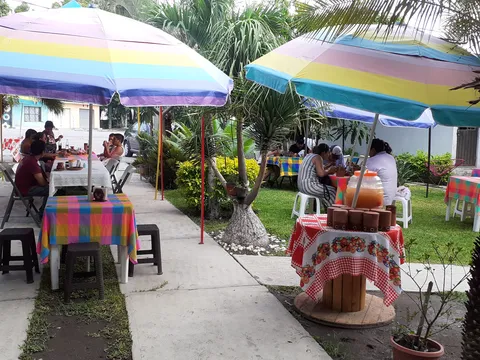 Tacos Acorazados & Guisados " Franco ". image 1