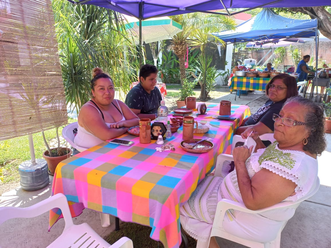 Tacos Acorazados & Guisados " Franco ". image 3