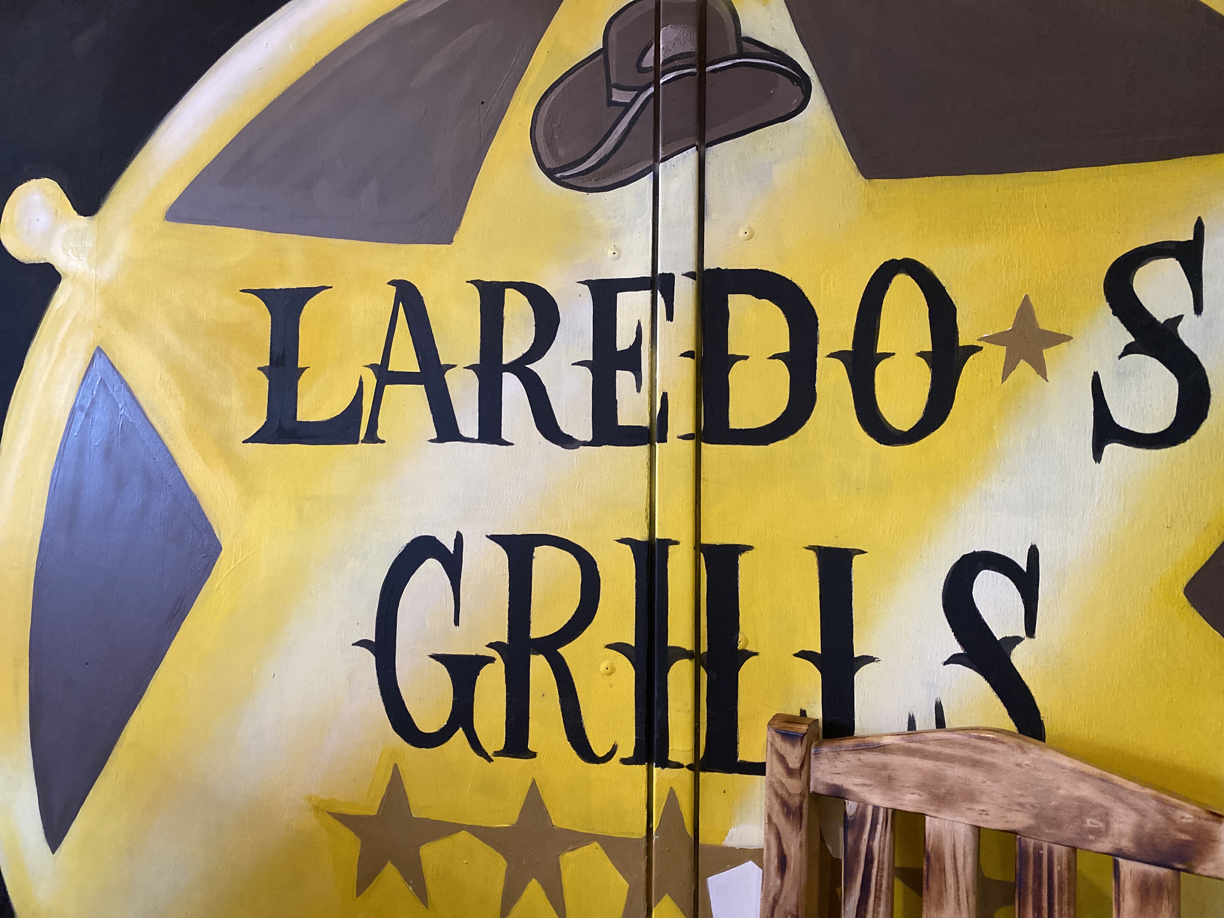 Cortes Laredo*s Grill image 1