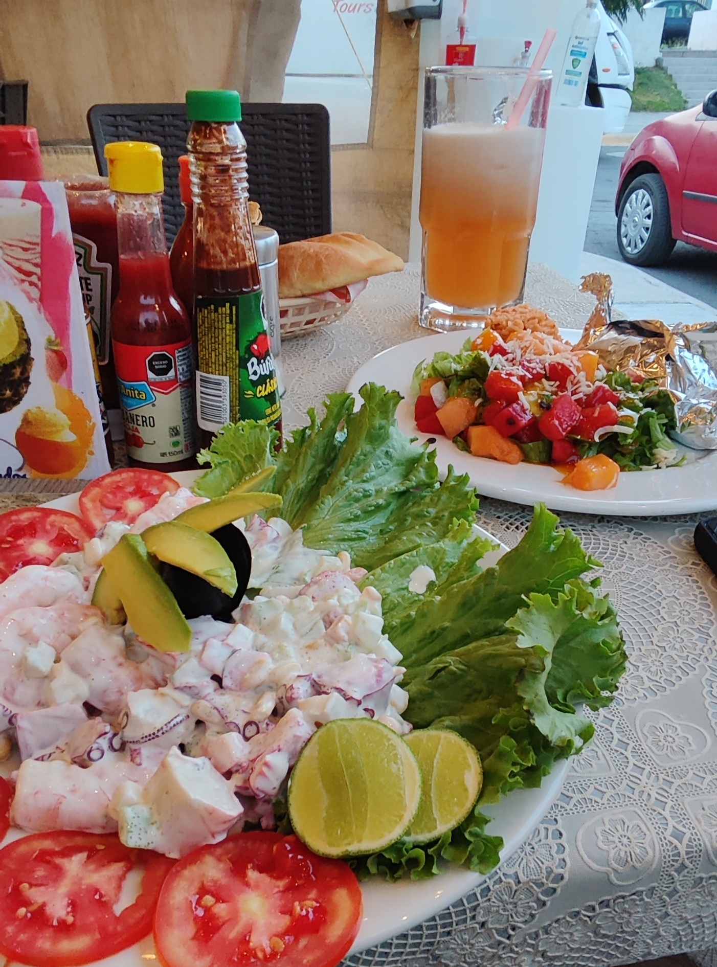 Mariscos cuquito image 2